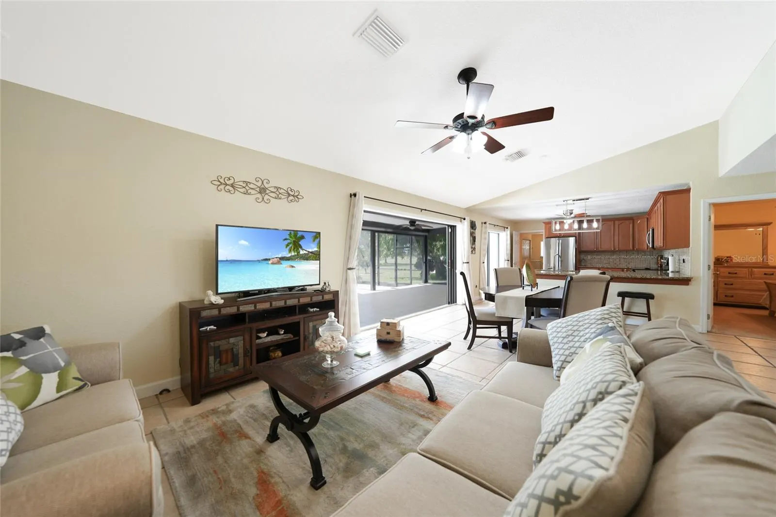 3767 TRIPOLI BLVD