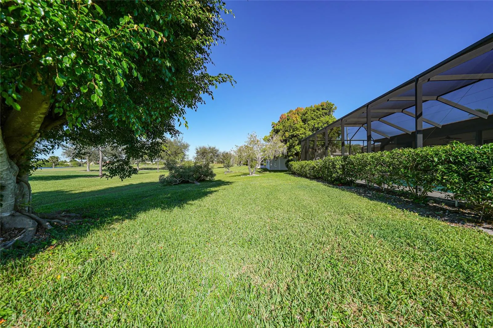 3767 TRIPOLI BLVD