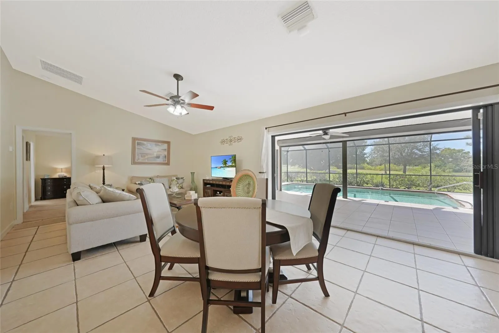3767 TRIPOLI BLVD