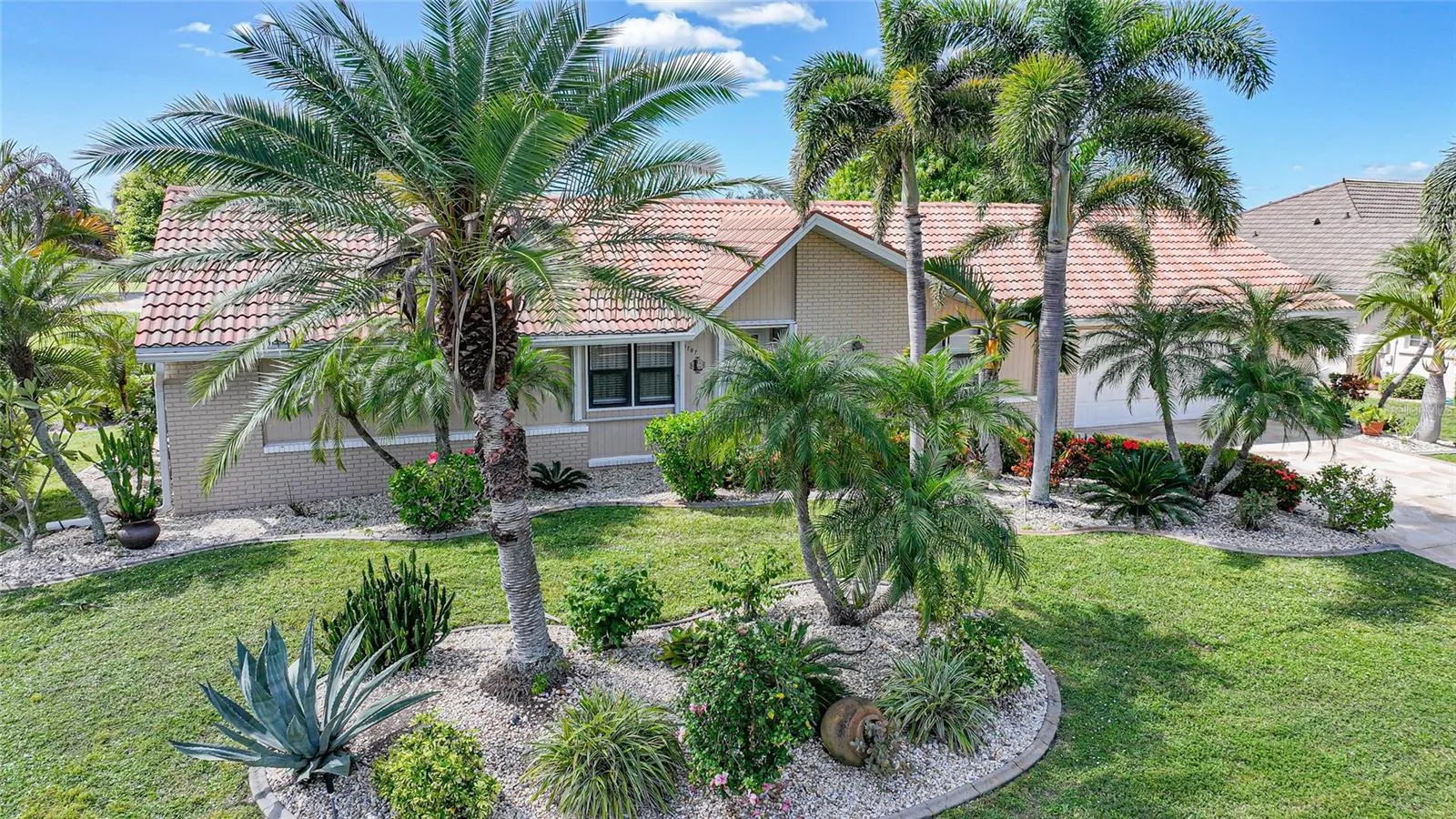 3767 TRIPOLI BLVD