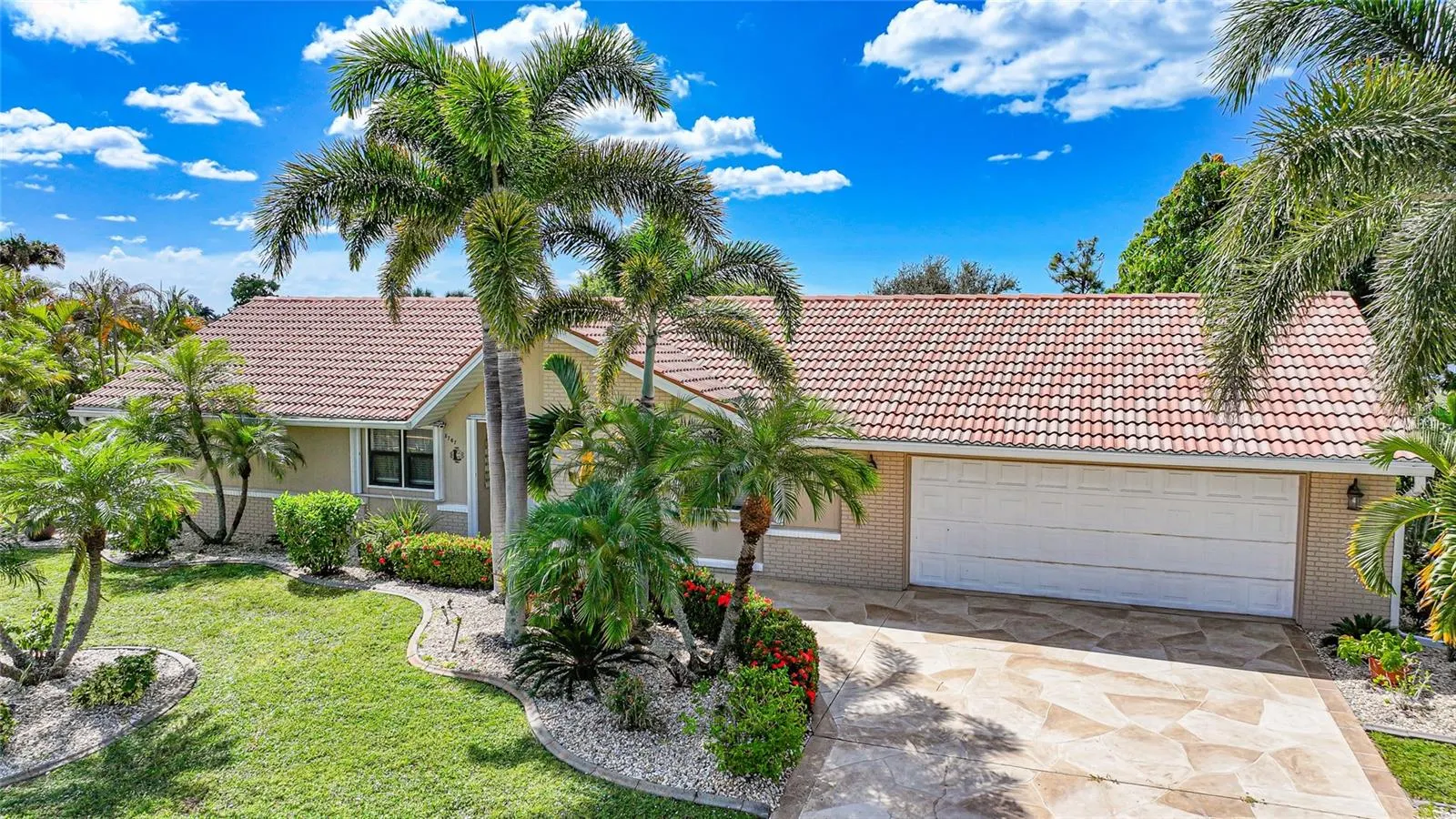 3767 TRIPOLI BLVD