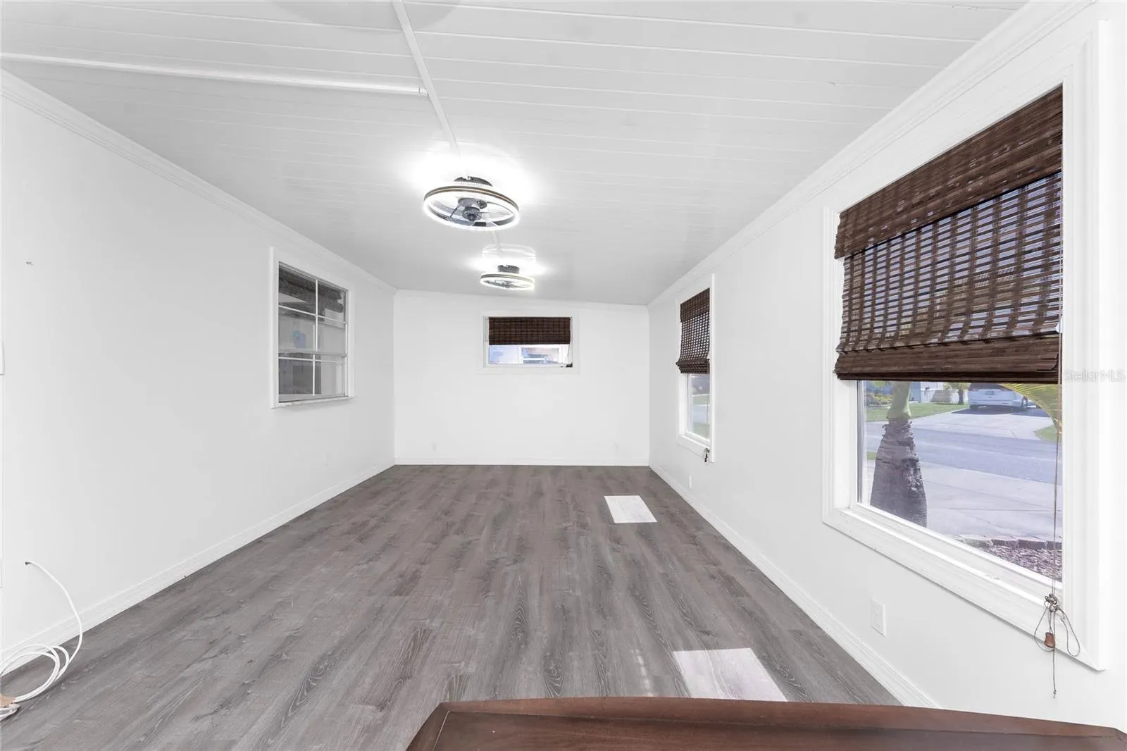 7548 RATAN CIR