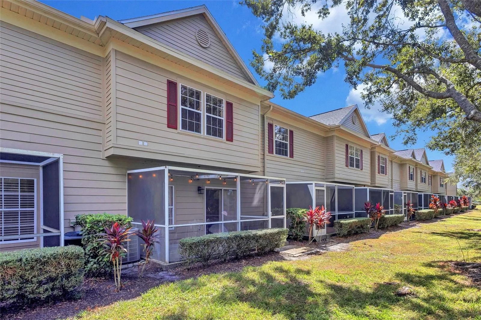 7696 PLANTATION CIR #7696, #7696