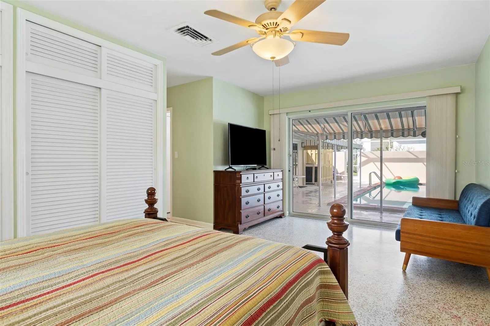 125 SMALL ST SE