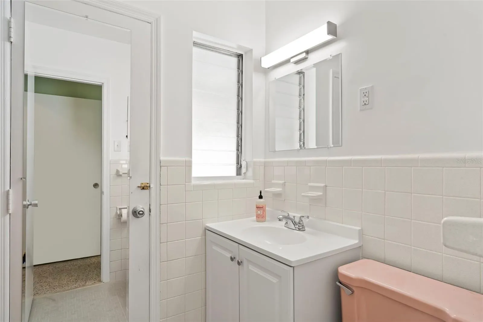 125 SMALL ST SE