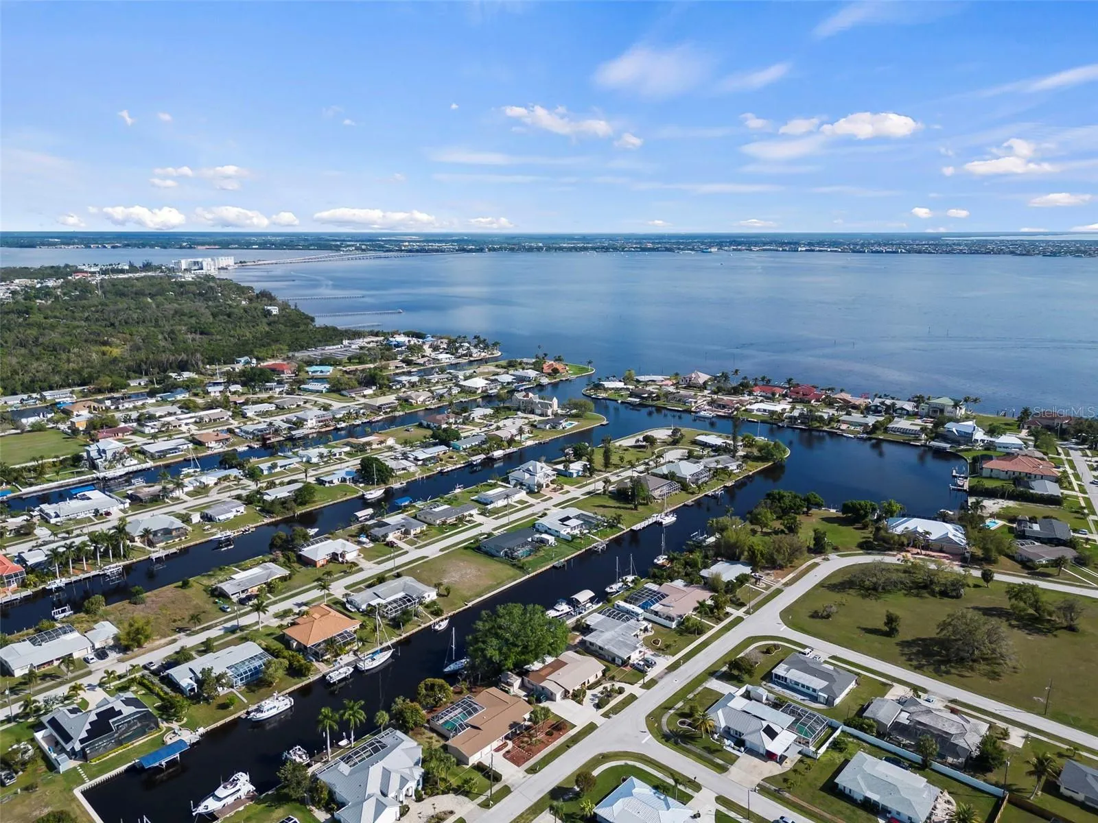 125 SMALL ST SE