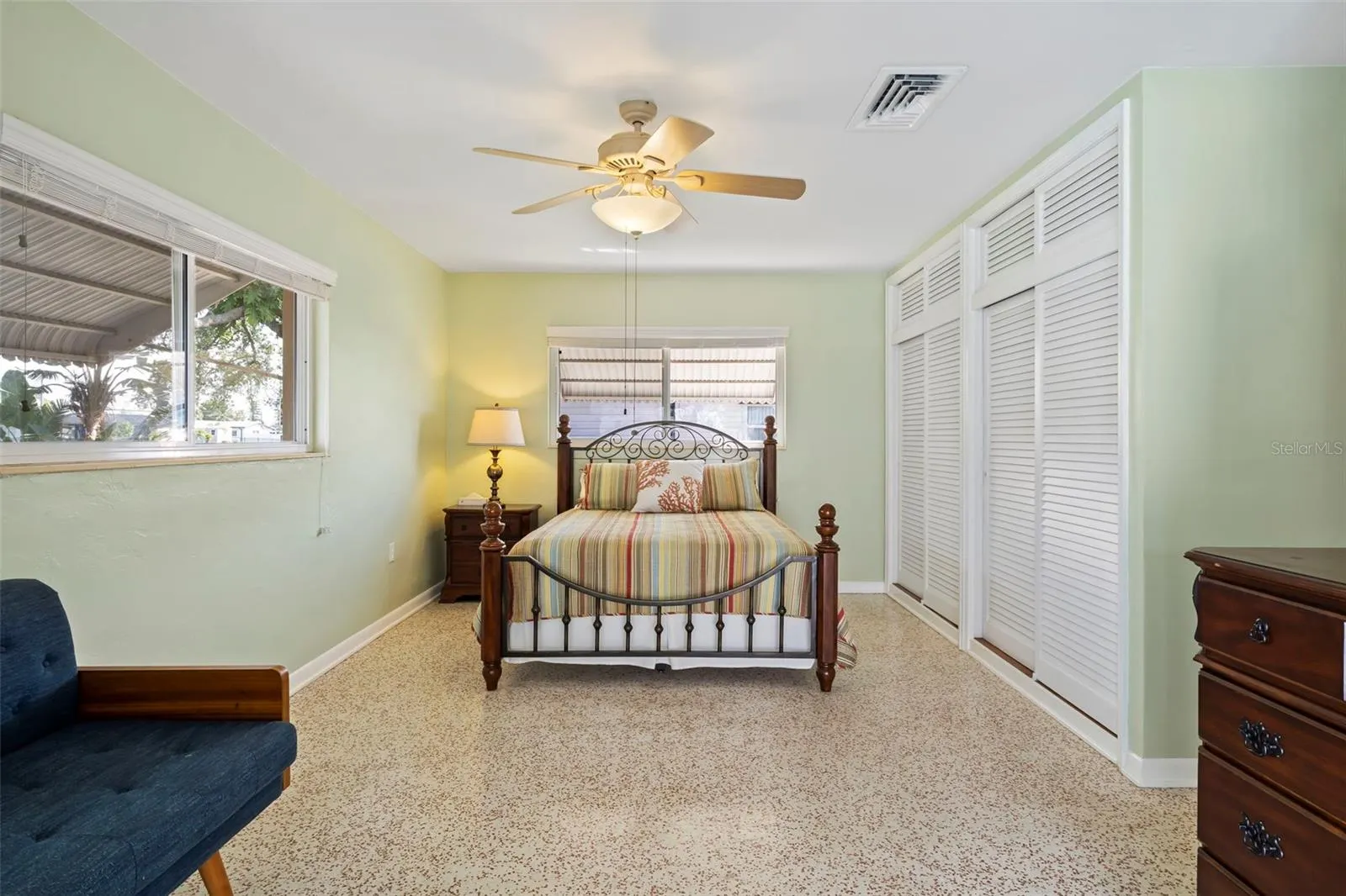 125 SMALL ST SE
