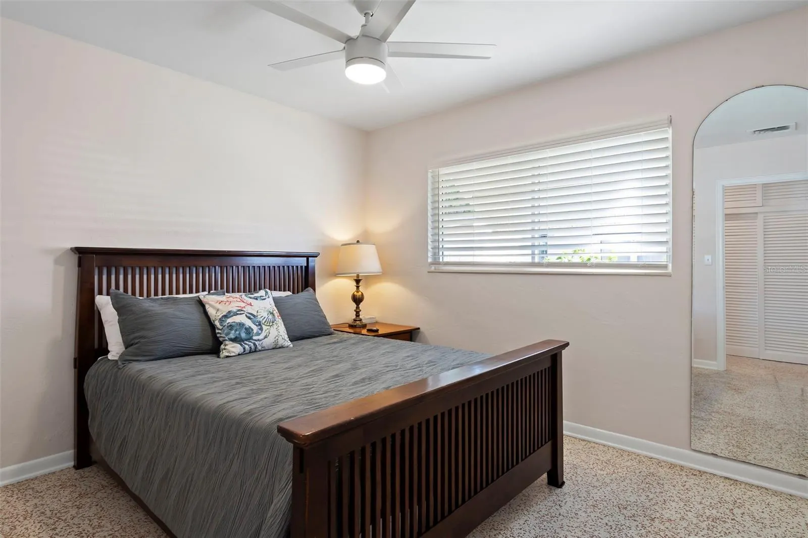 125 SMALL ST SE