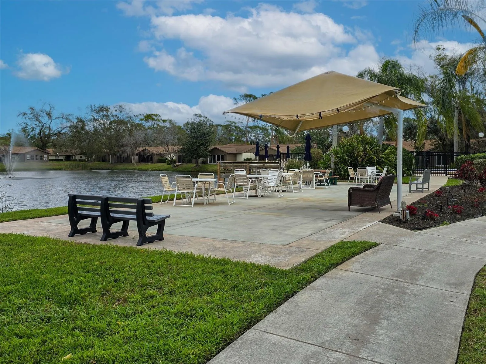 623 OAK HILL CIR #28, #28