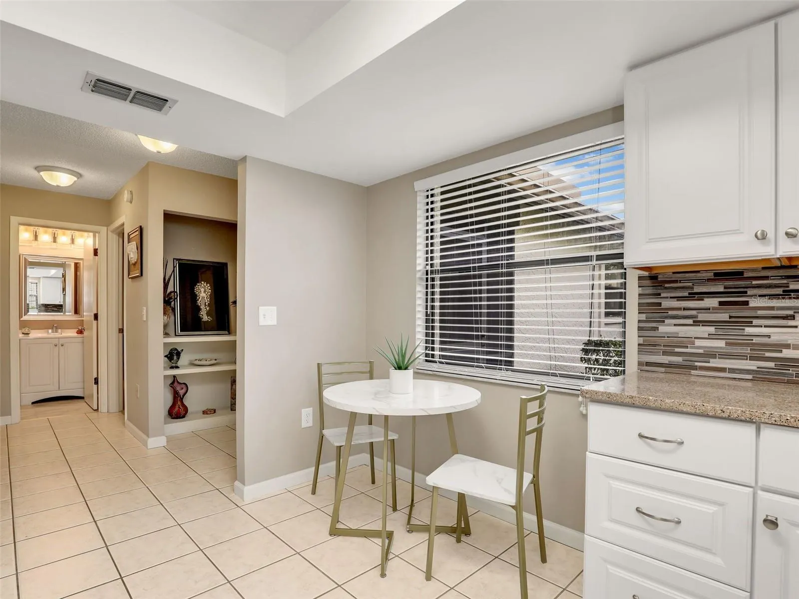 623 OAK HILL CIR #28, #28