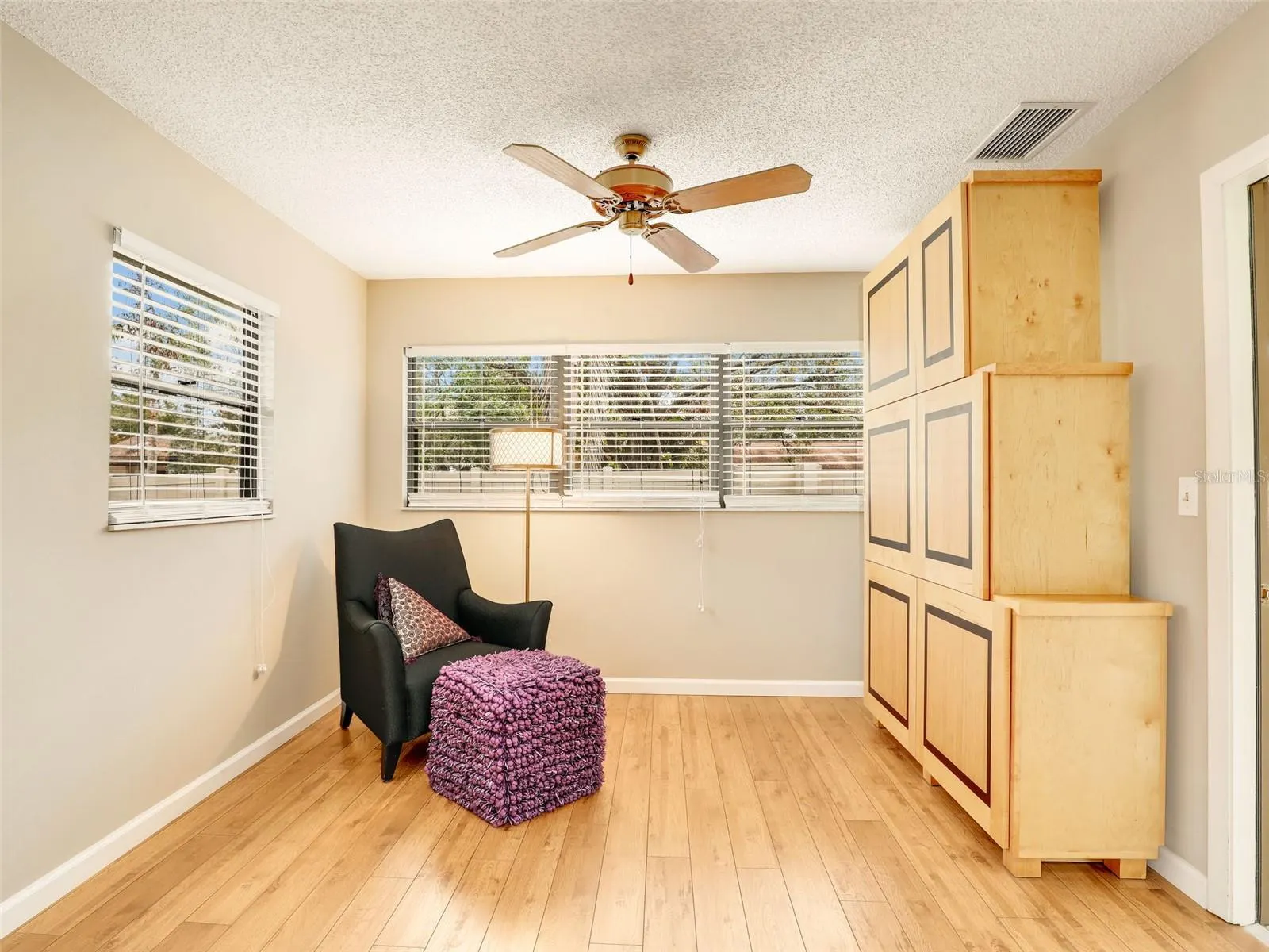 623 OAK HILL CIR #28, #28