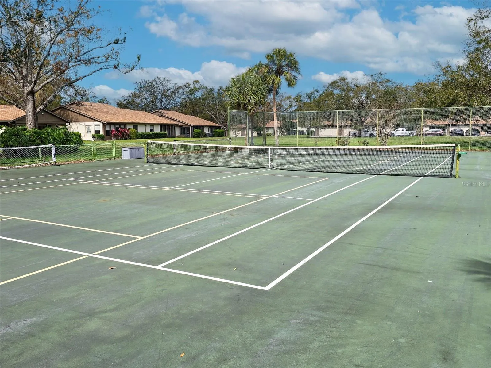 623 OAK HILL CIR #28, #28