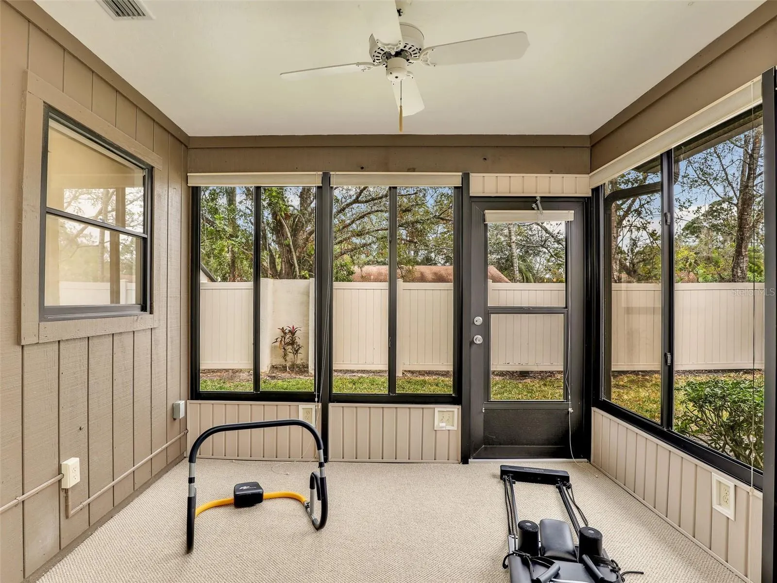 623 OAK HILL CIR #28, #28