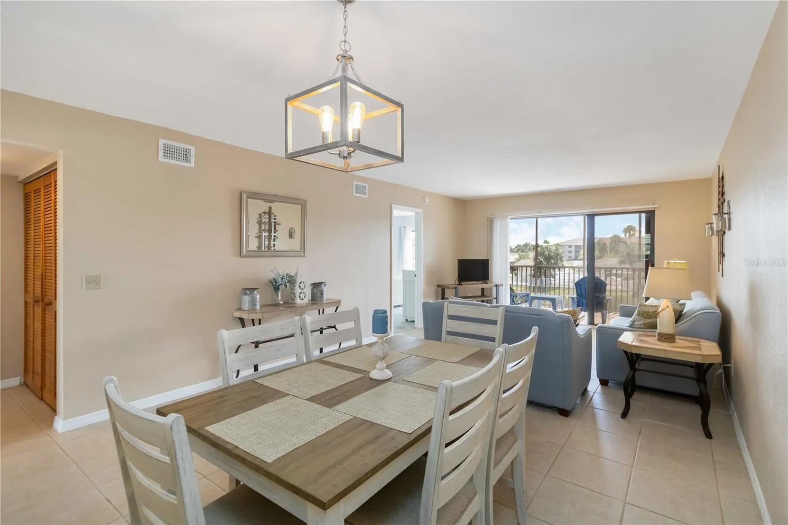175 KINGS HWY #1022, #1022
