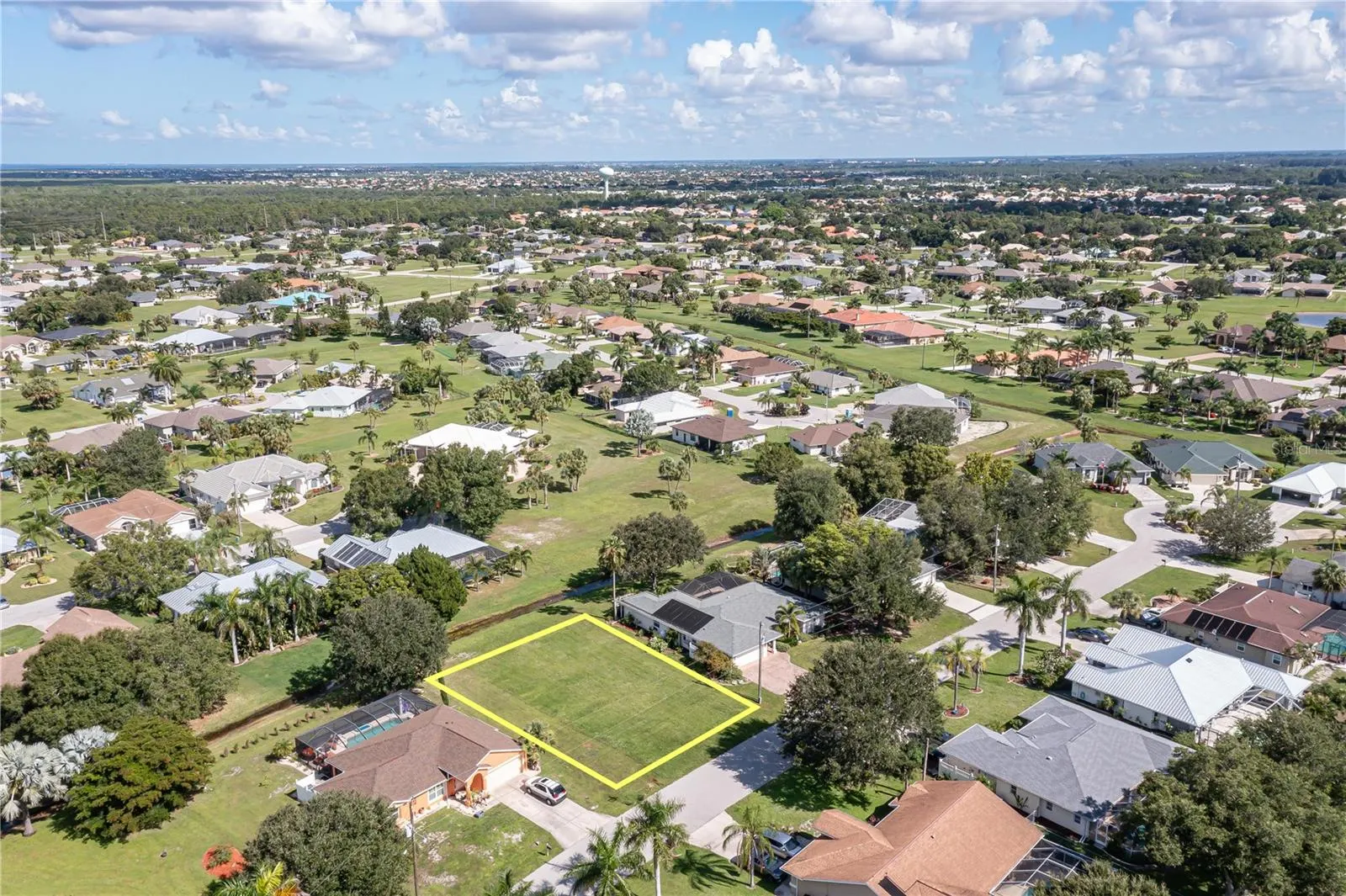 7535 CORAL TREE