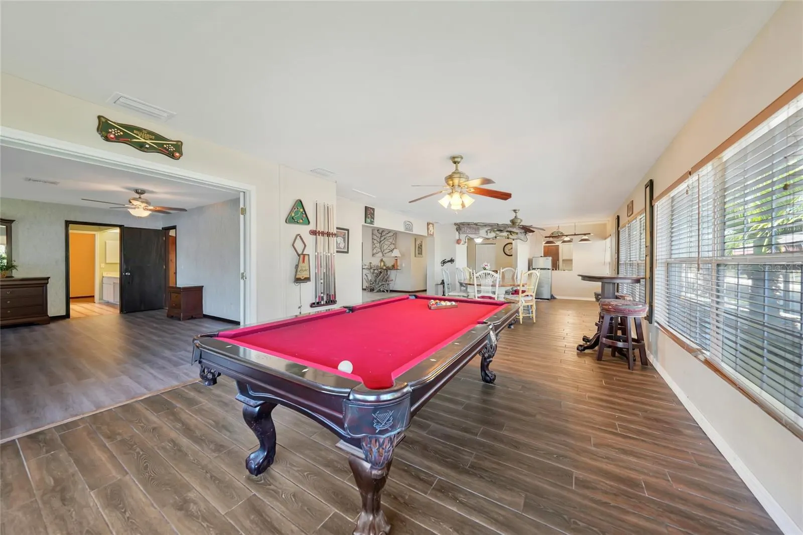 2037 PALM HARBOR TER