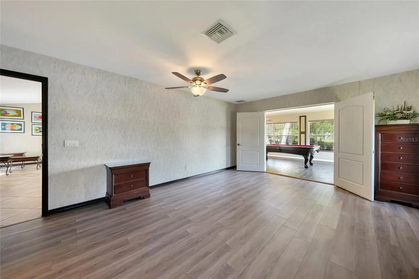 2037 PALM HARBOR TER