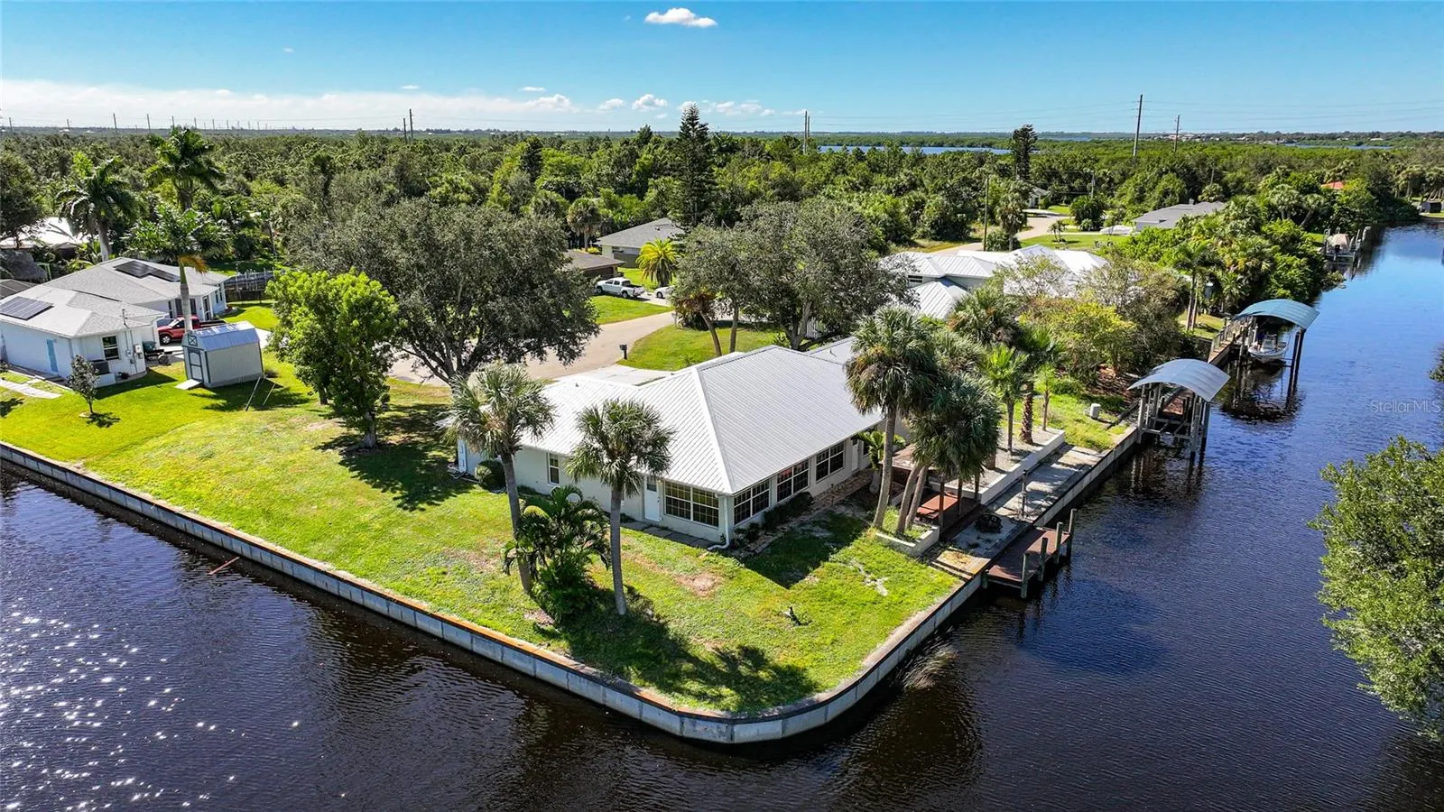 2037 PALM HARBOR TER
