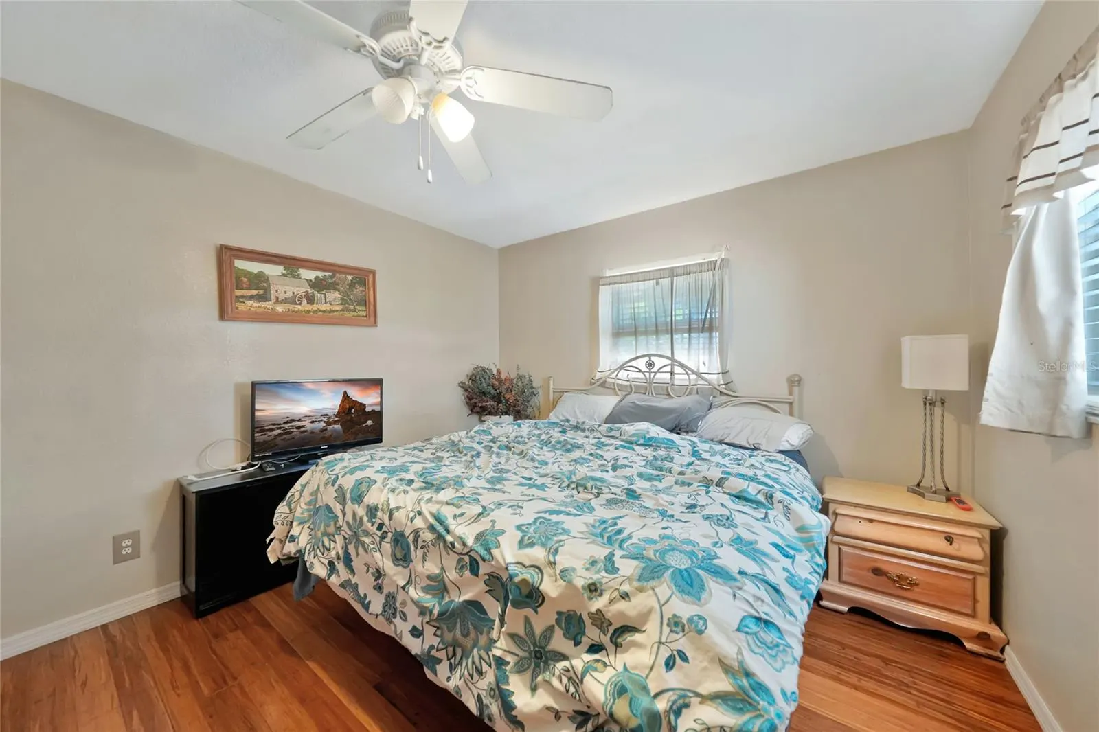 2037 PALM HARBOR TER