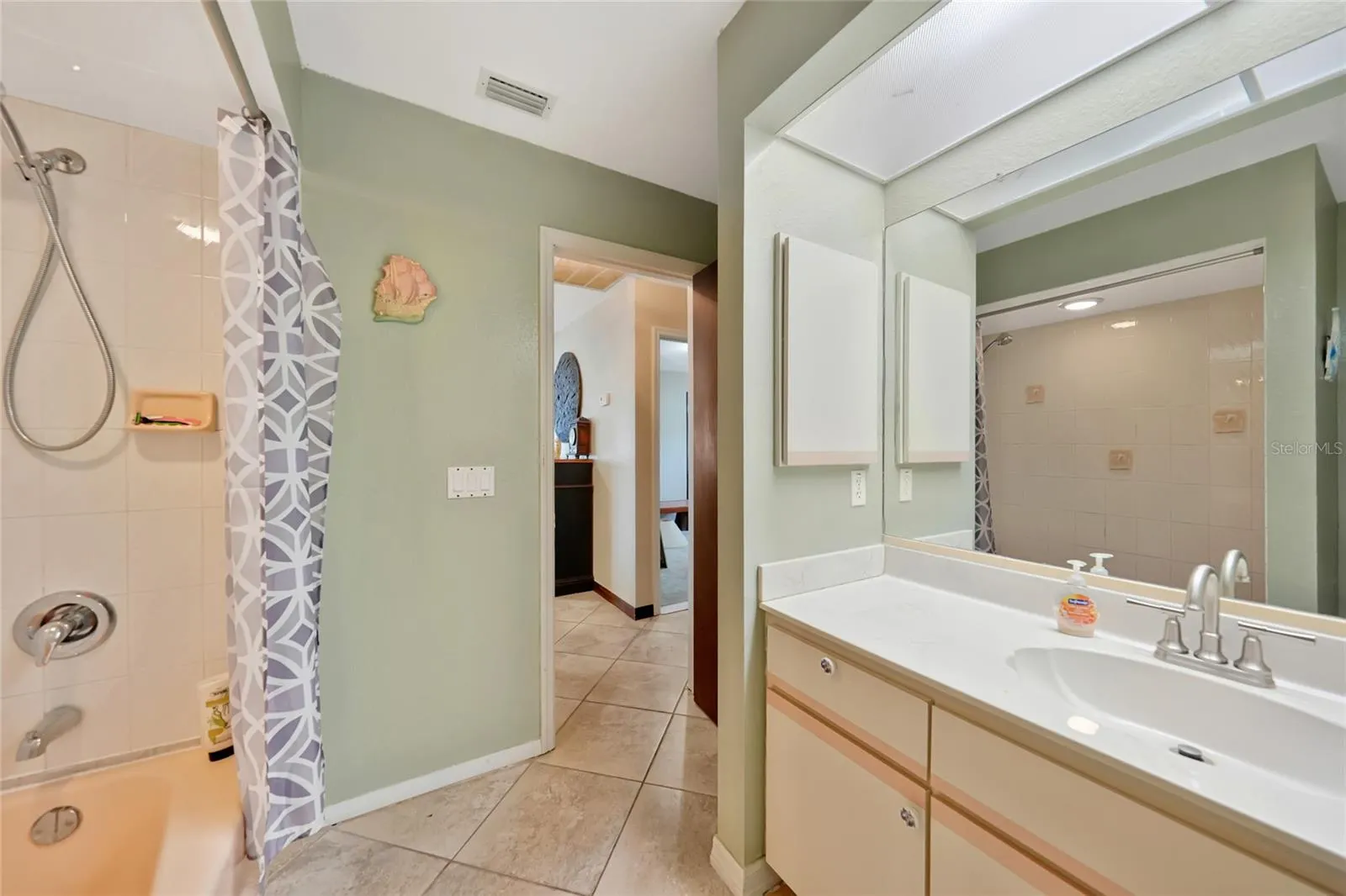 2037 PALM HARBOR TER