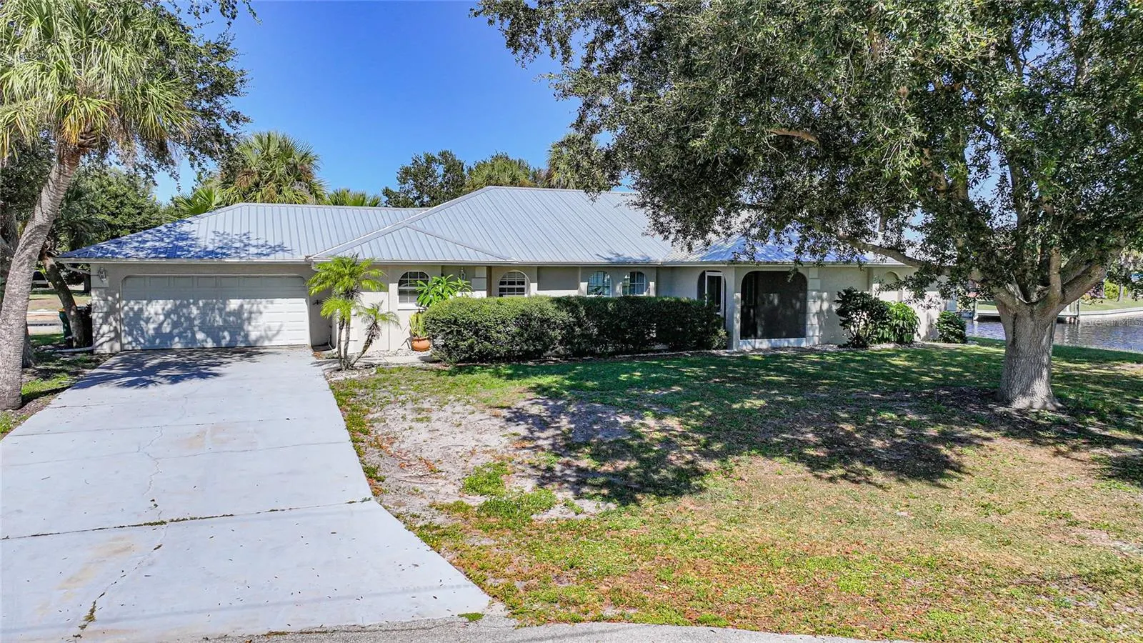 2037 PALM HARBOR TER