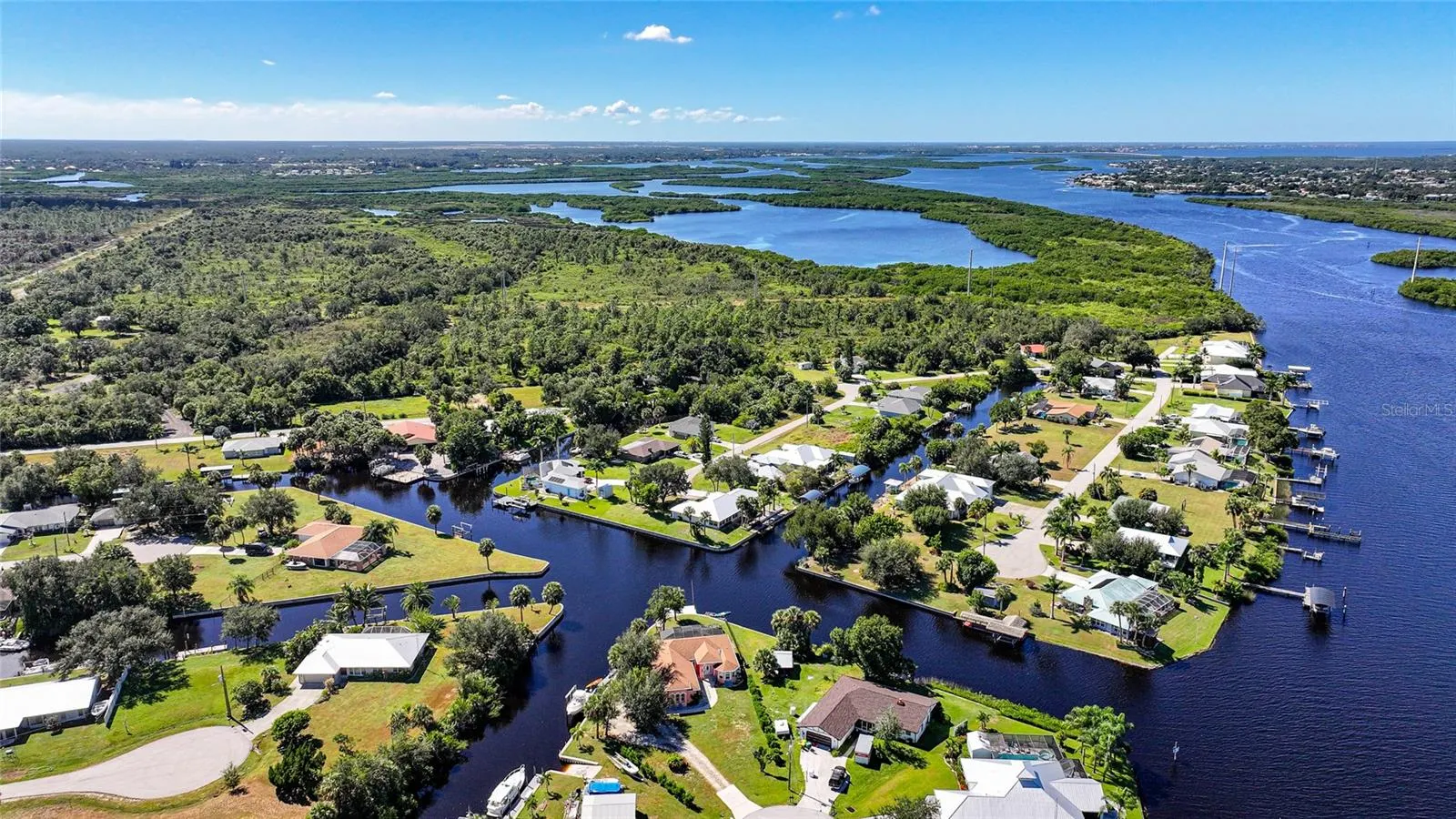 2037 PALM HARBOR TER