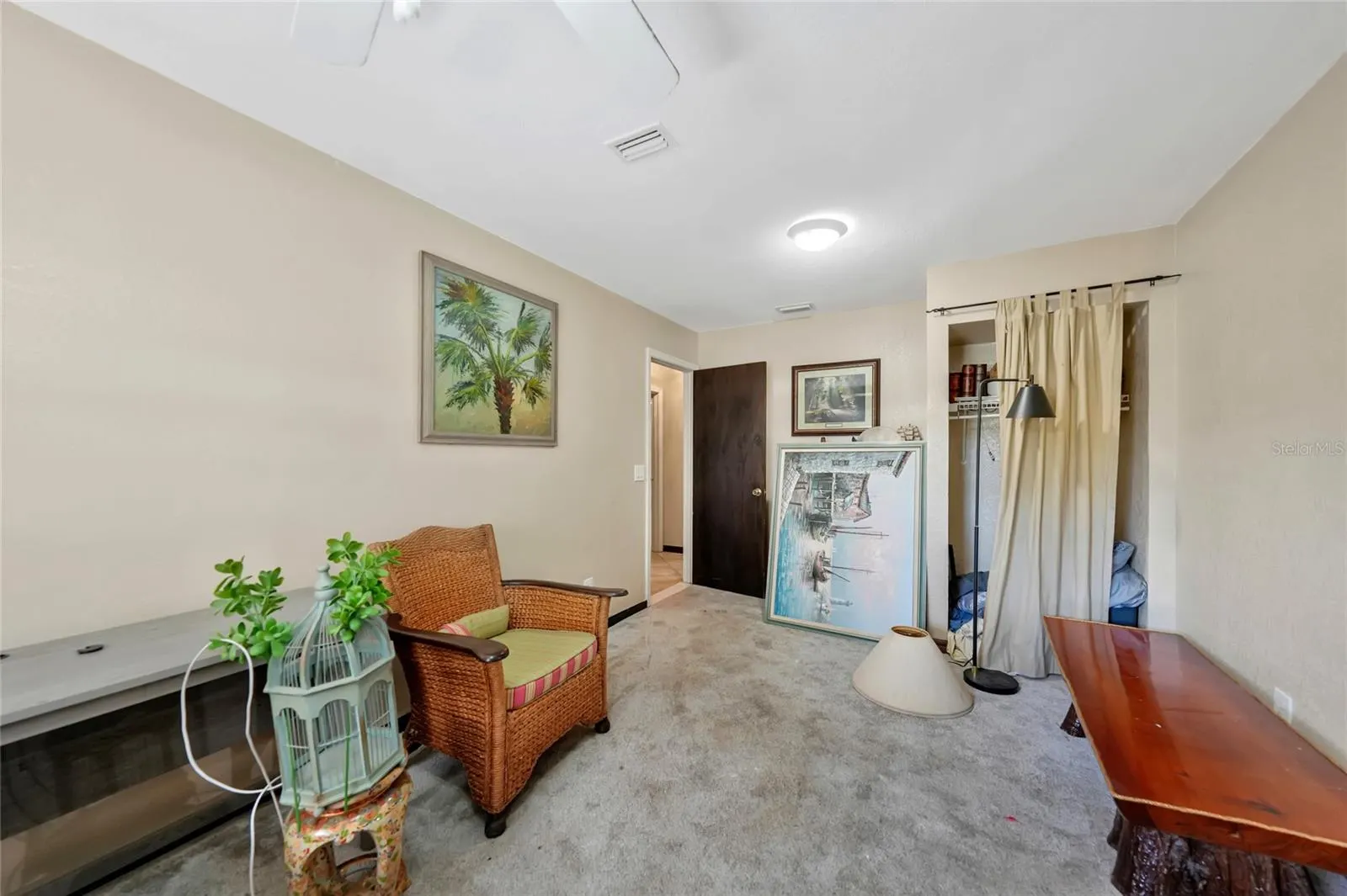 2037 PALM HARBOR TER
