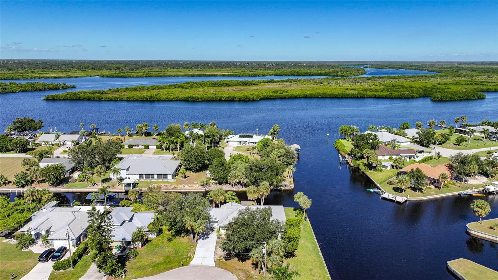 2037 PALM HARBOR TER