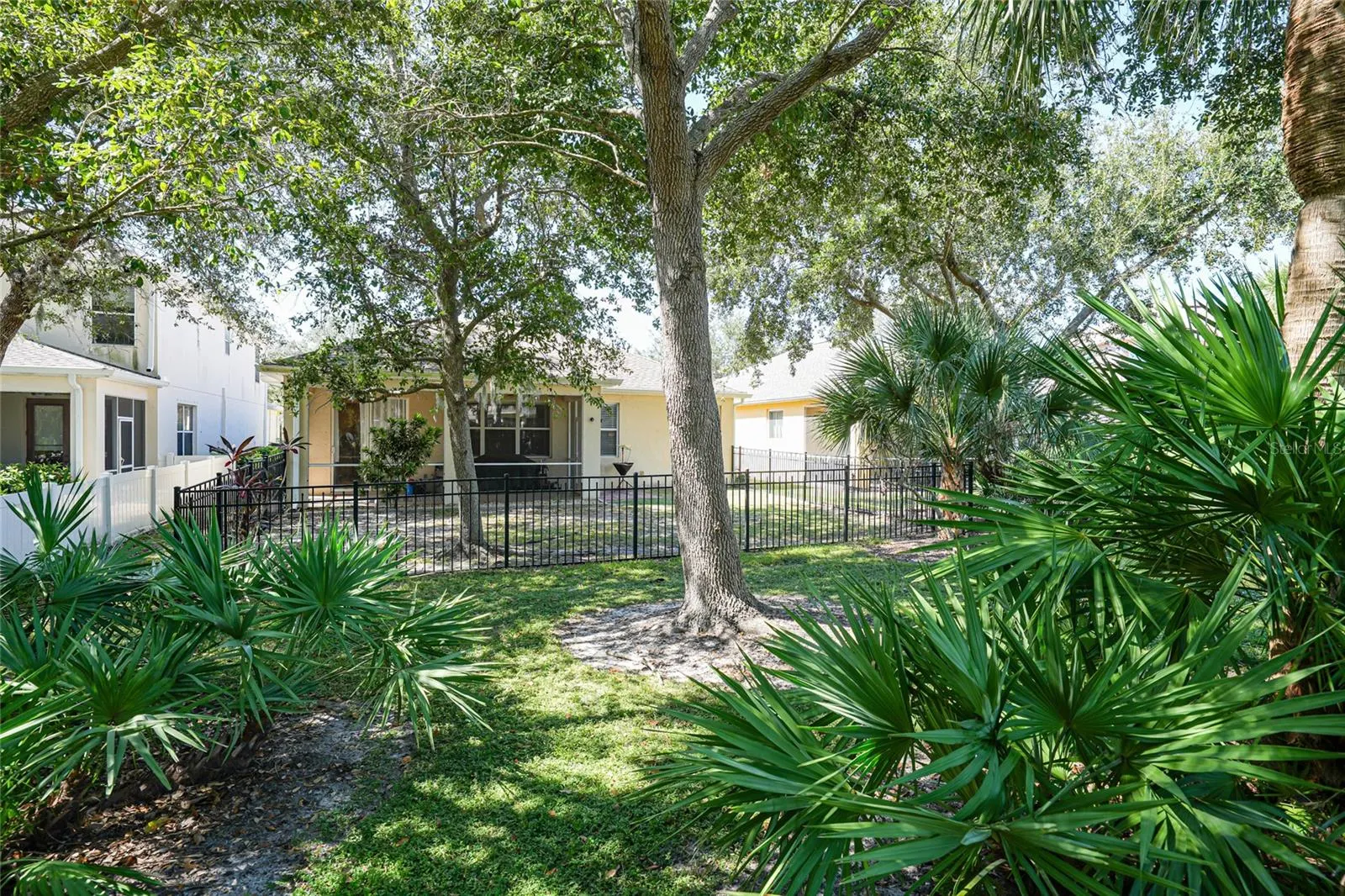 10007 WINDING RIVER RD