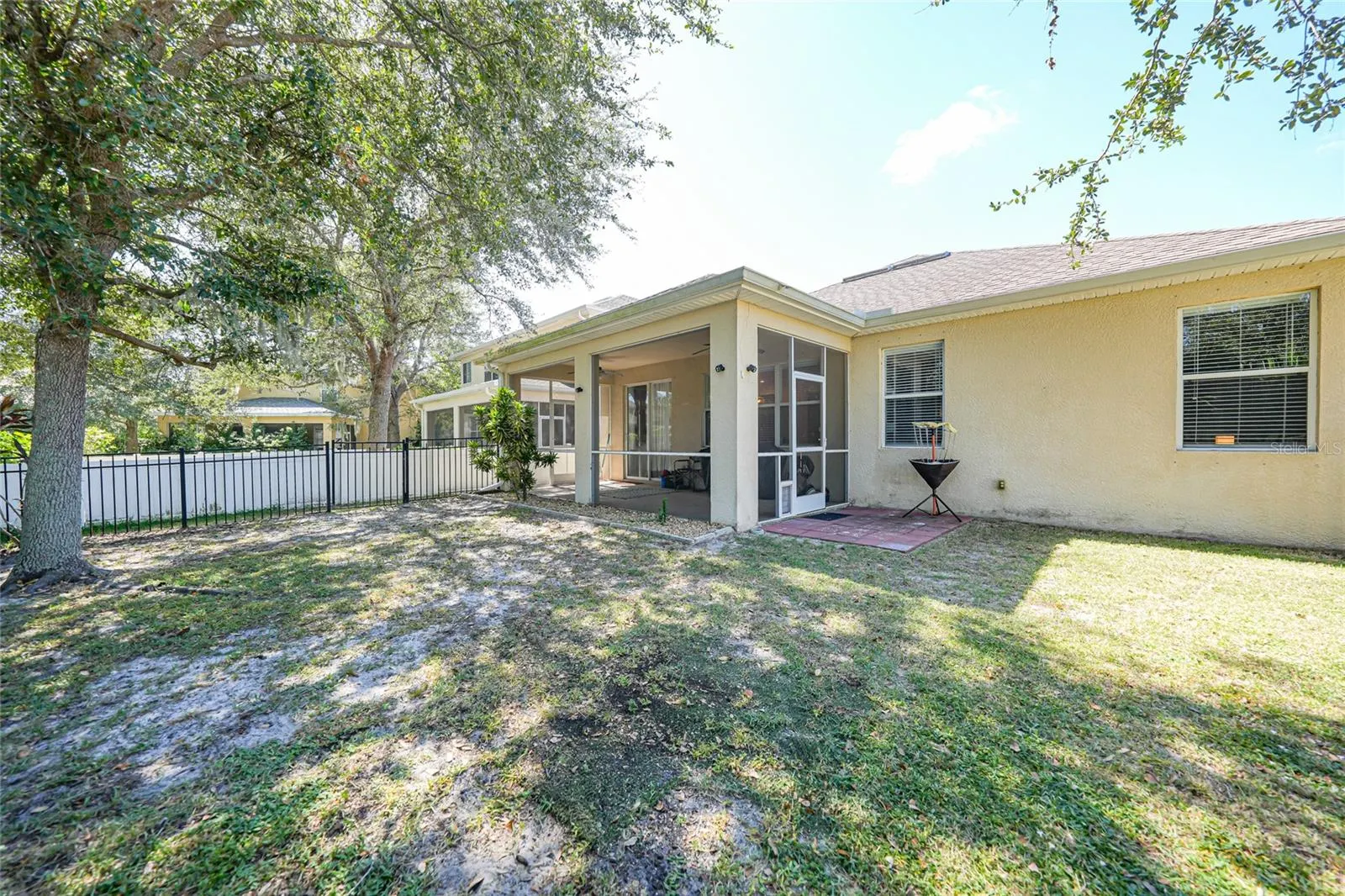 10007 WINDING RIVER RD