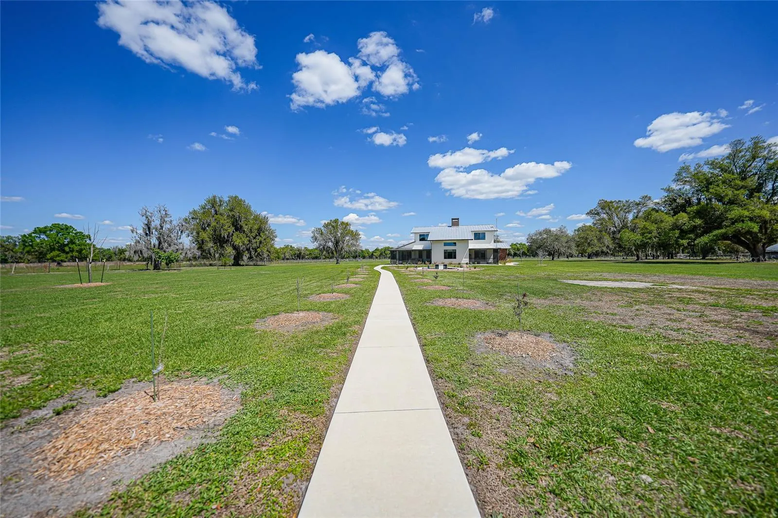 3049 SW COUNTY ROAD 769