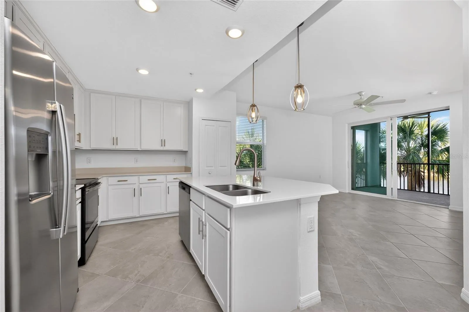 14141 HERITAGE LANDING BLVD #921 #921