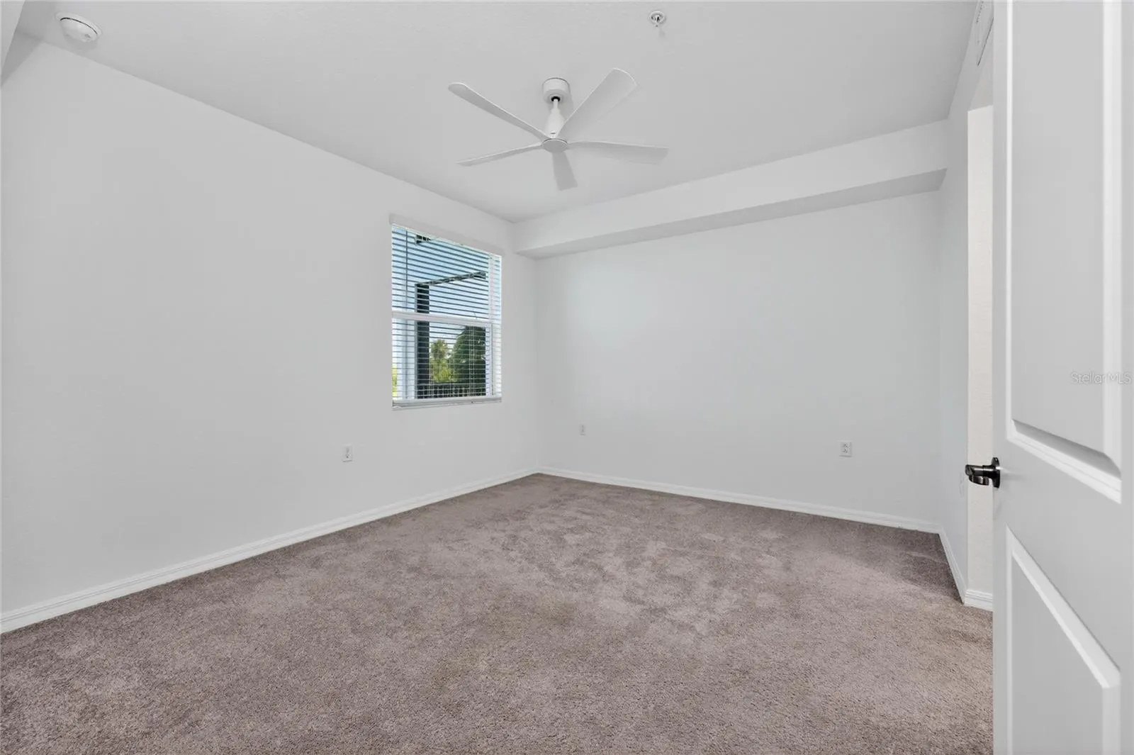 14141 HERITAGE LANDING BLVD #921 #921