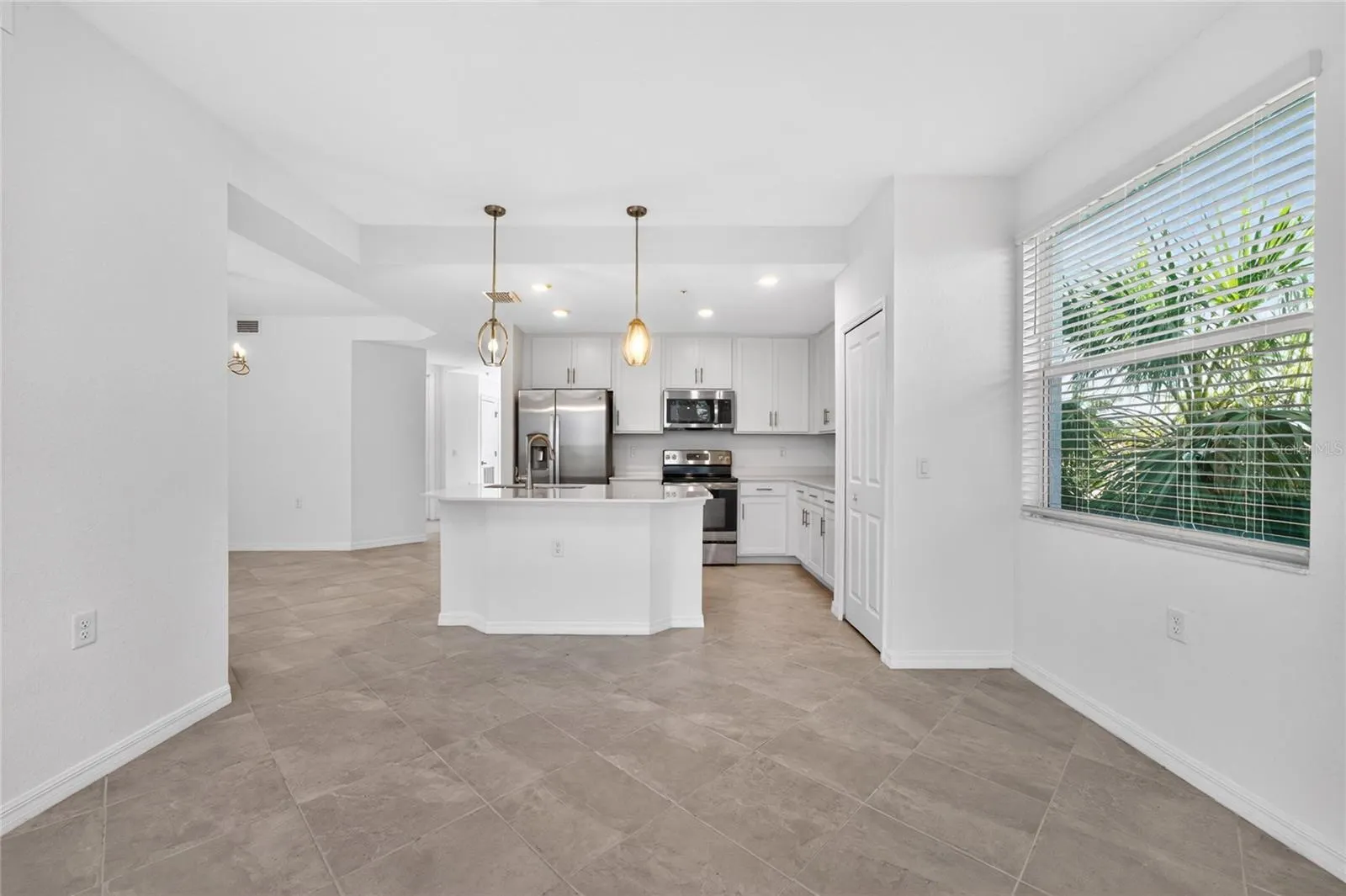 14141 HERITAGE LANDING BLVD #921 #921