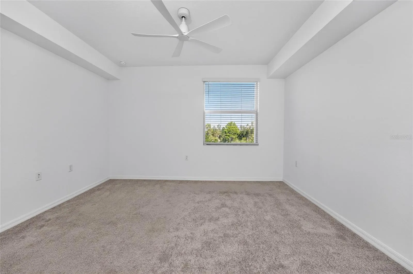 14141 HERITAGE LANDING BLVD #921 #921