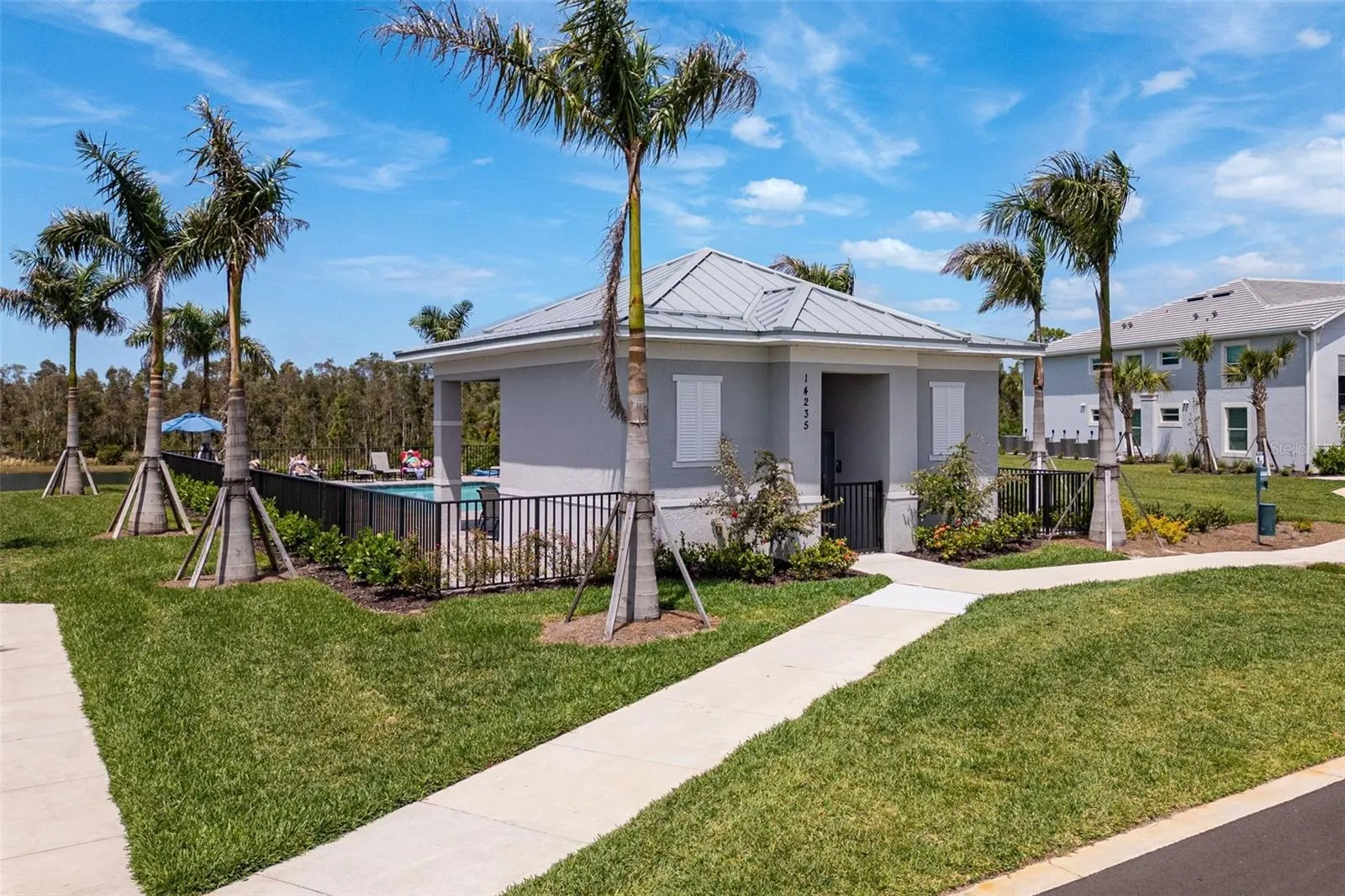 14241 HERITAGE LANDING BLVD #1827 #1827