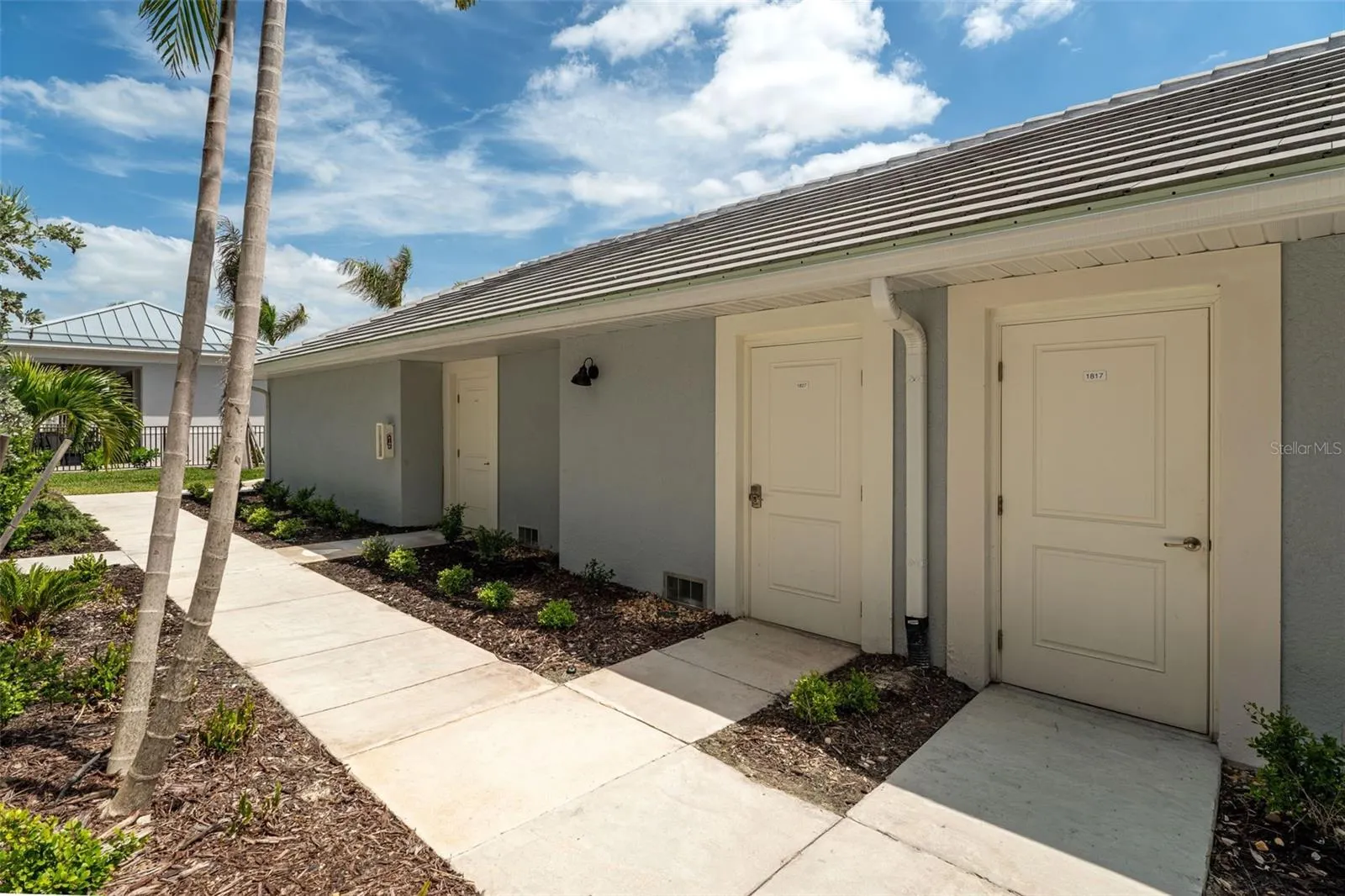 14241 HERITAGE LANDING BLVD #1827 #1827