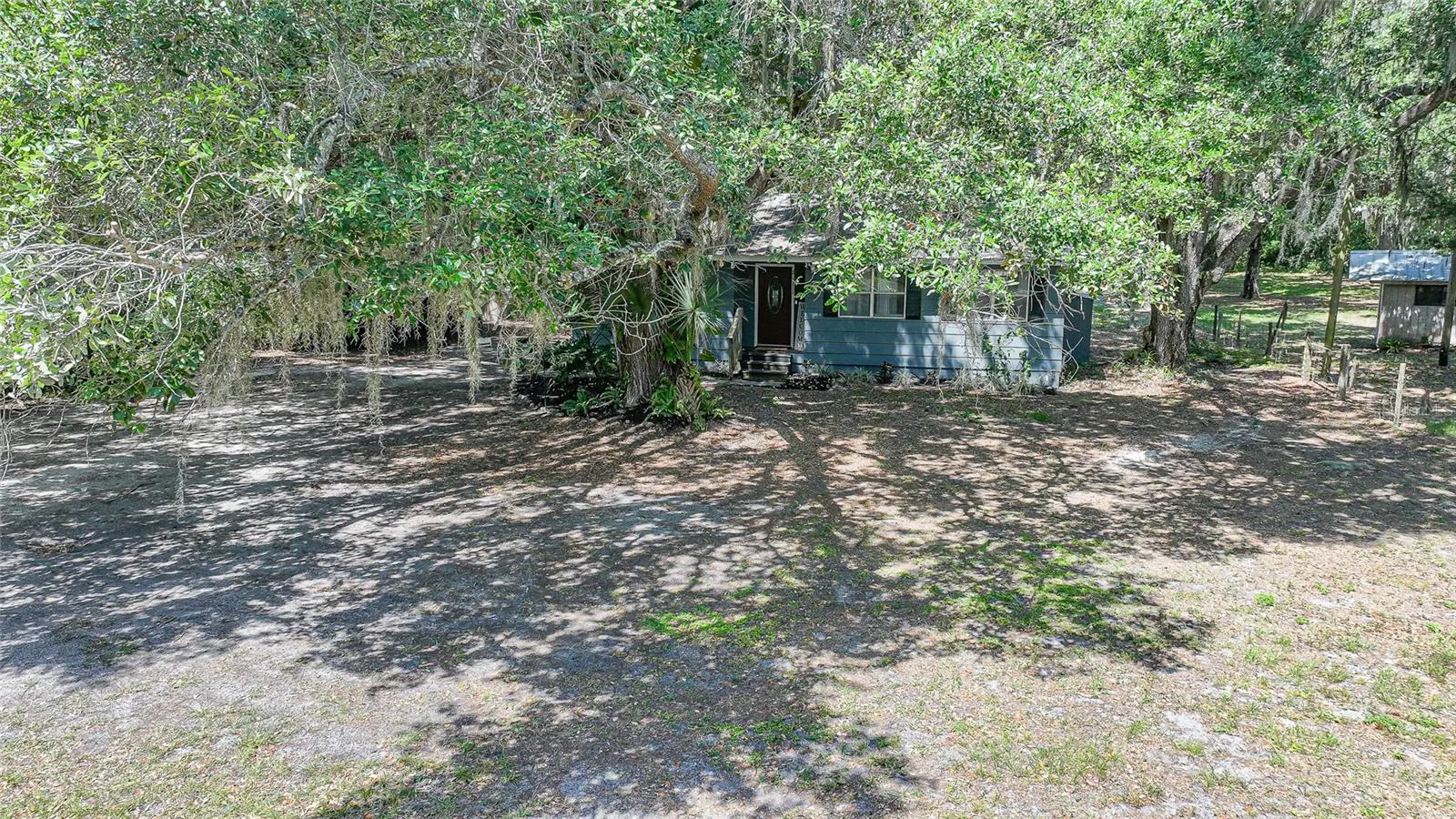 2403 SE POINTER AVE
