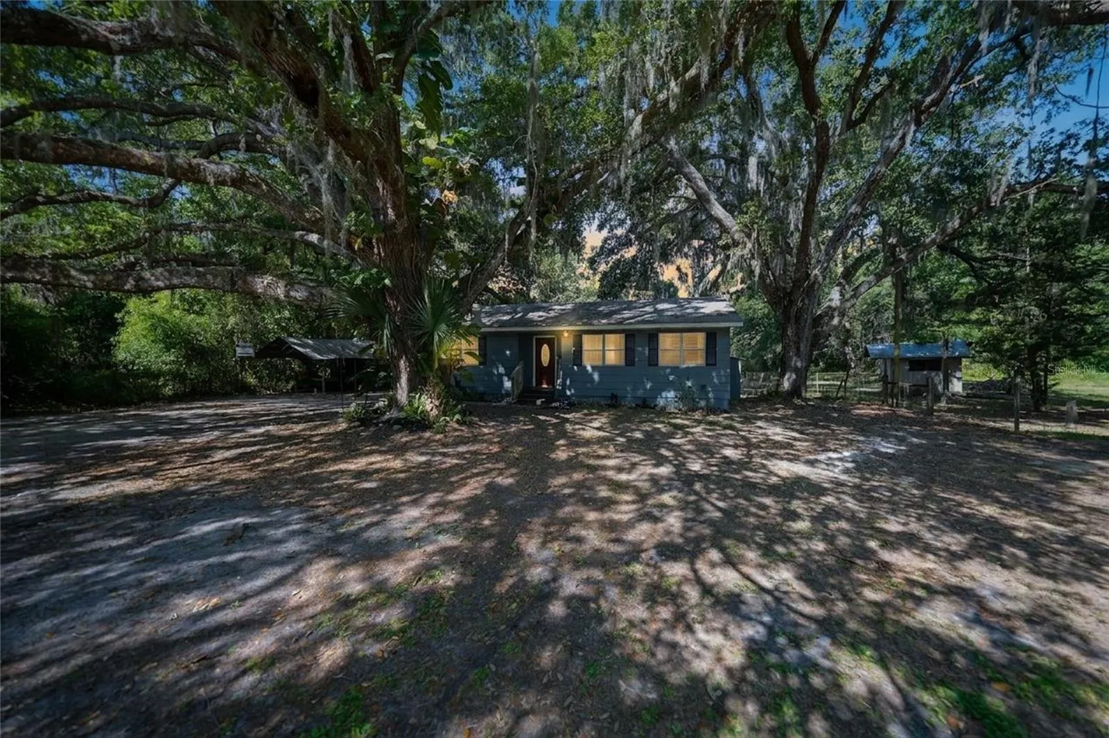 2403 SE POINTER AVE
