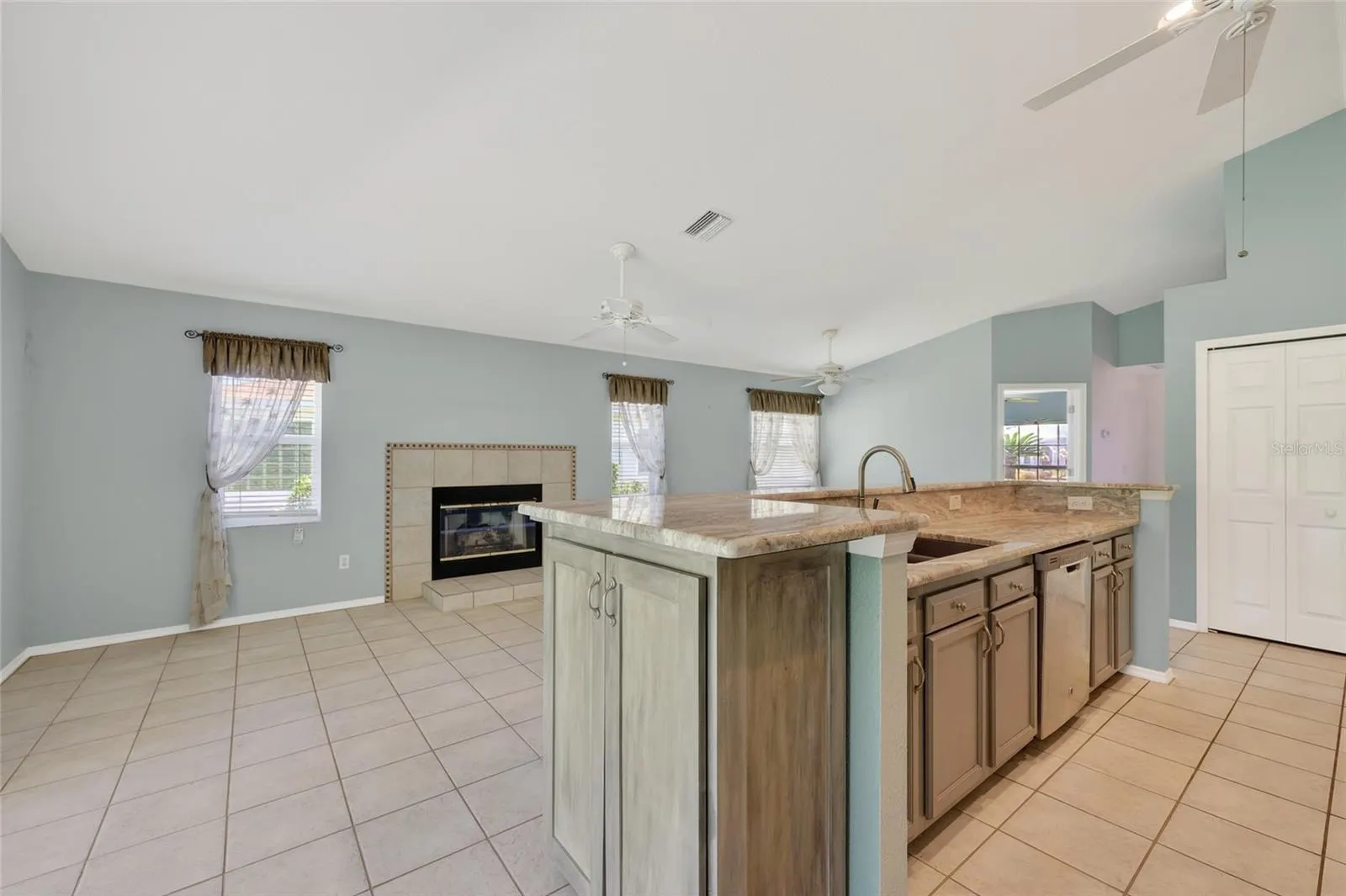13440 SW PEMBROKE CIR N