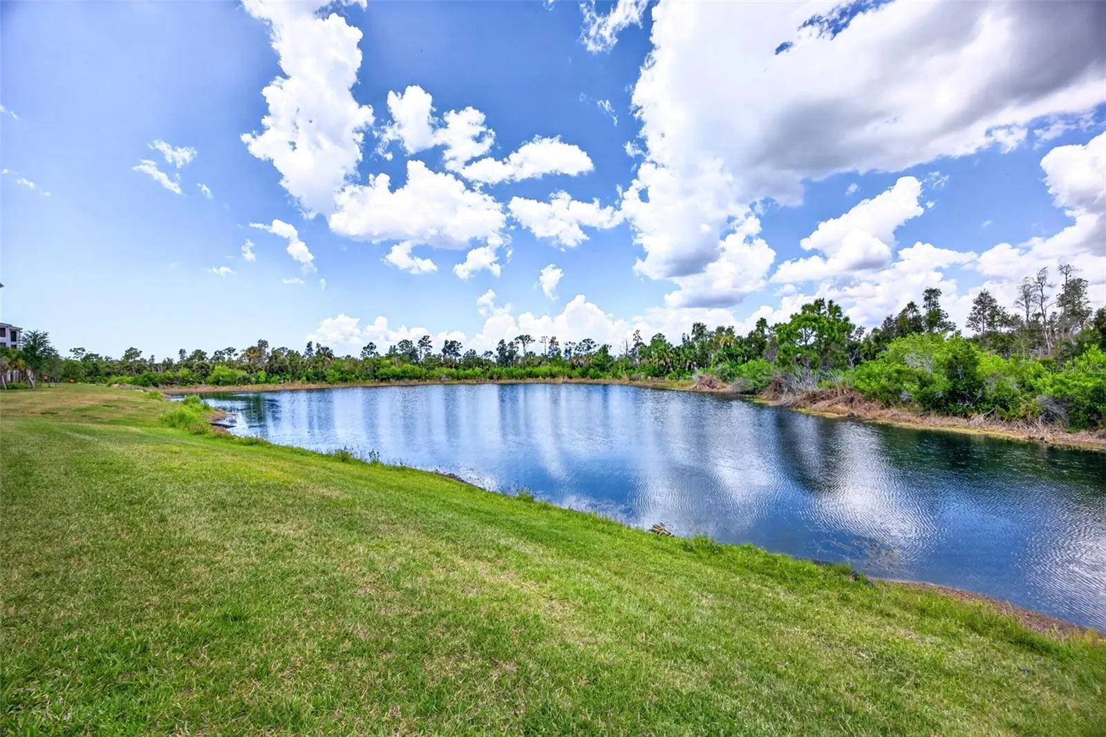 14141 HERITAGE LANDING BLVD #934 #934
