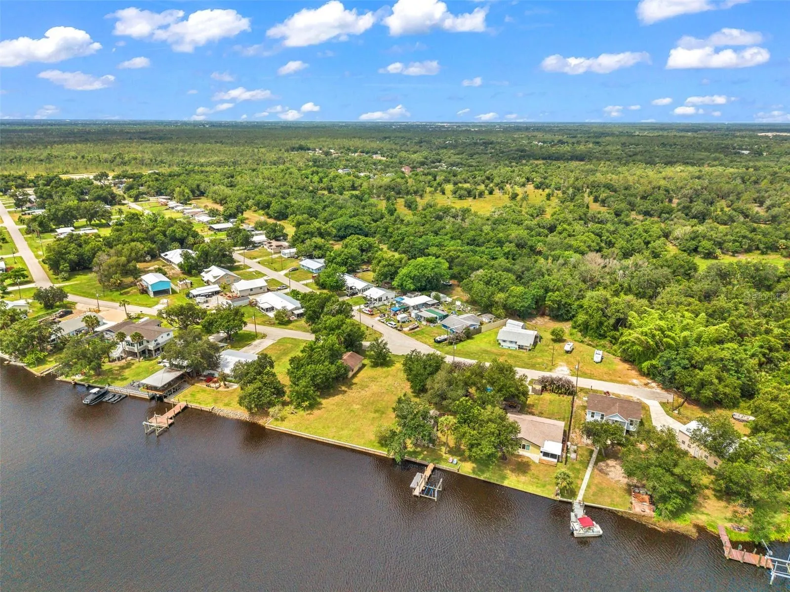 10082 SW RIVERVIEW CIR