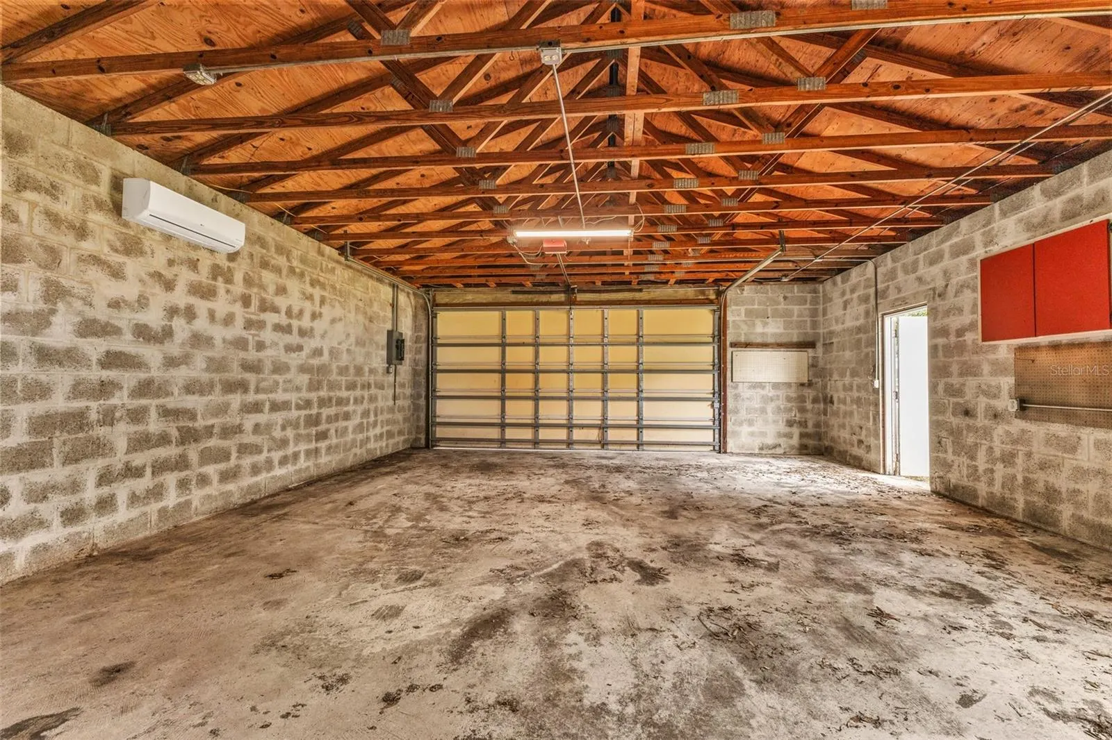 10082 SW RIVERVIEW CIR