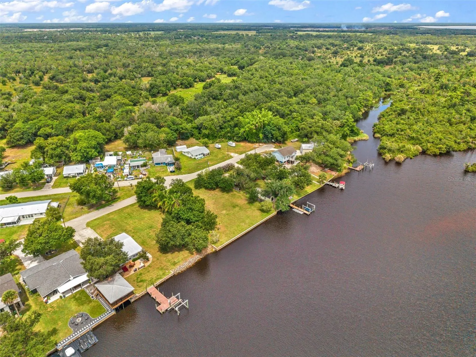 10082 SW RIVERVIEW CIR