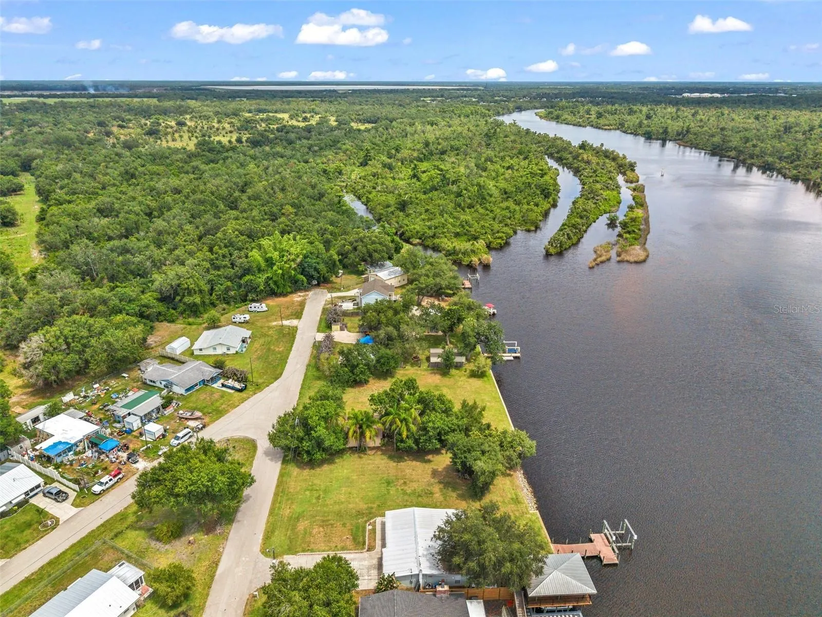 10082 SW RIVERVIEW CIR