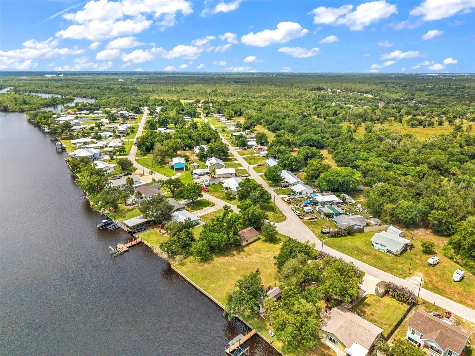 10082 SW RIVERVIEW CIR