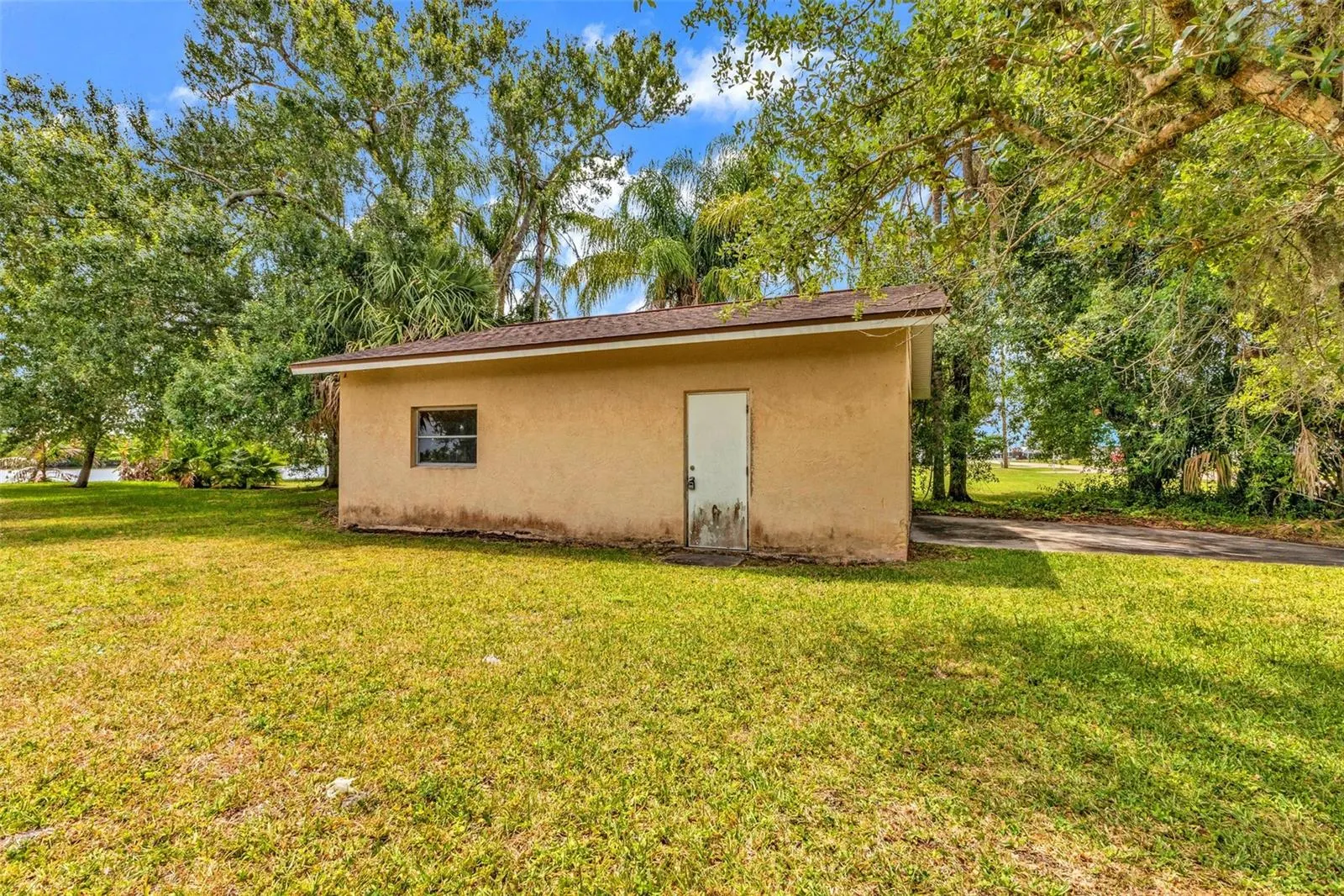 10082 SW RIVERVIEW CIR