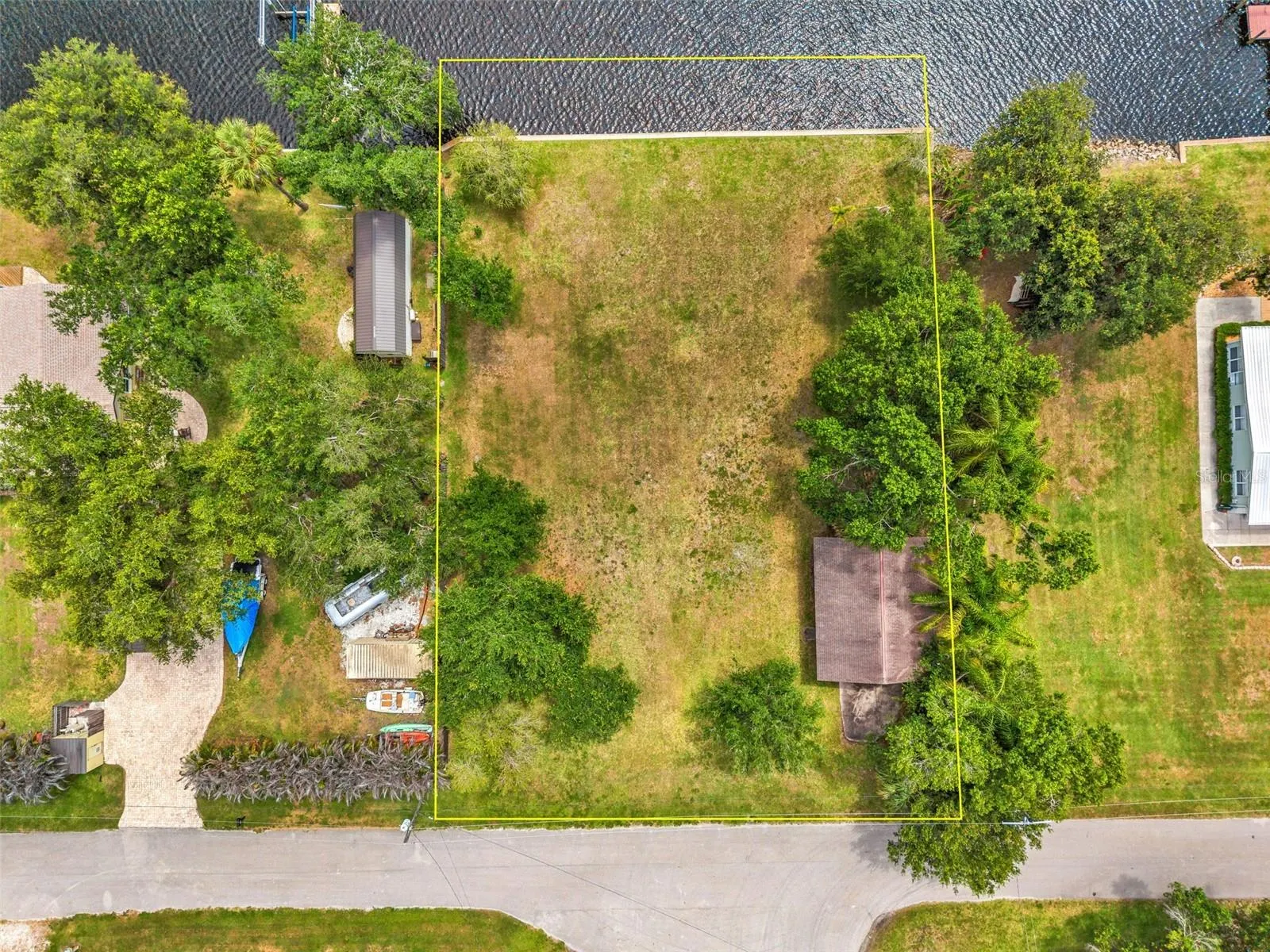 10082 SW RIVERVIEW CIR