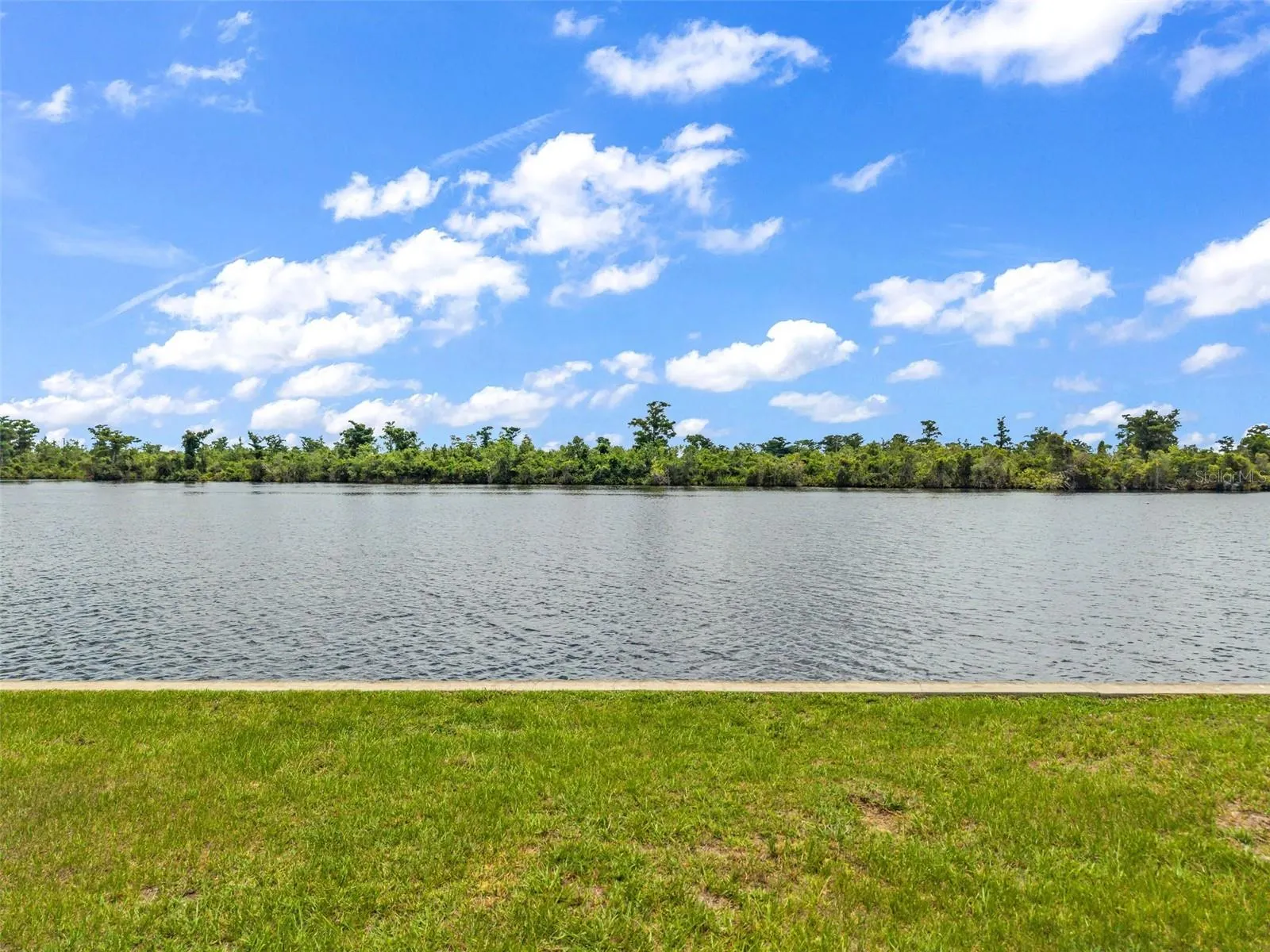 10082 SW RIVERVIEW CIR