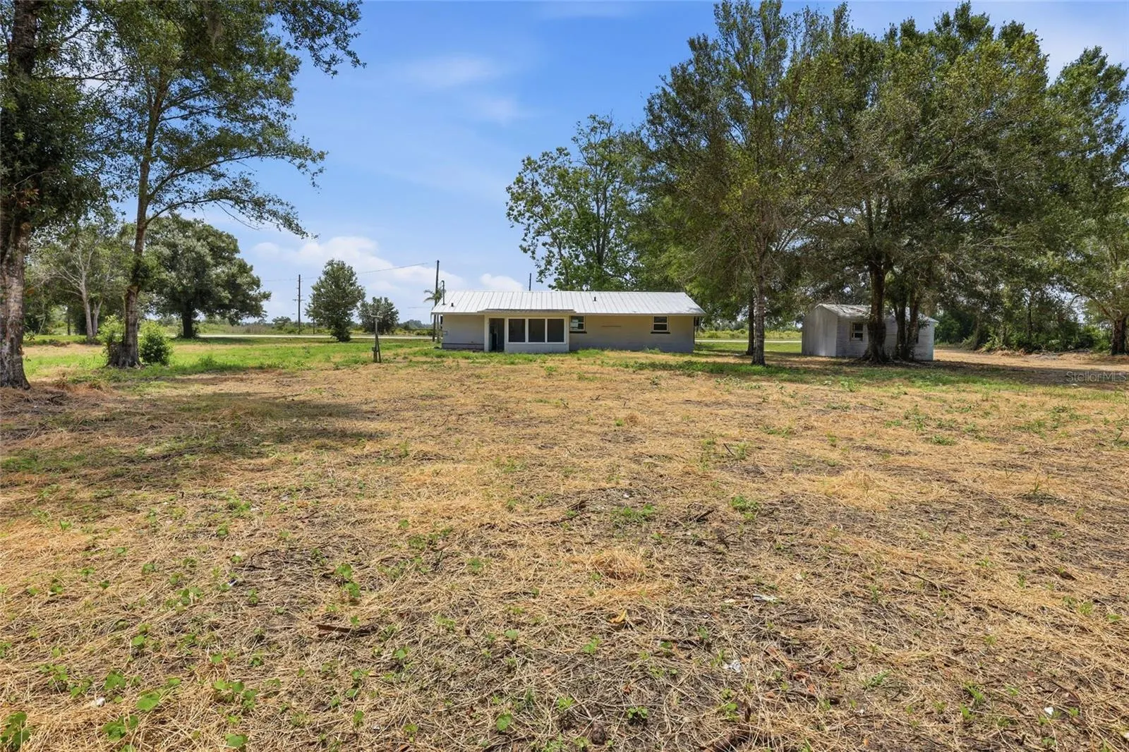 5587 SW HIGHWAY 17